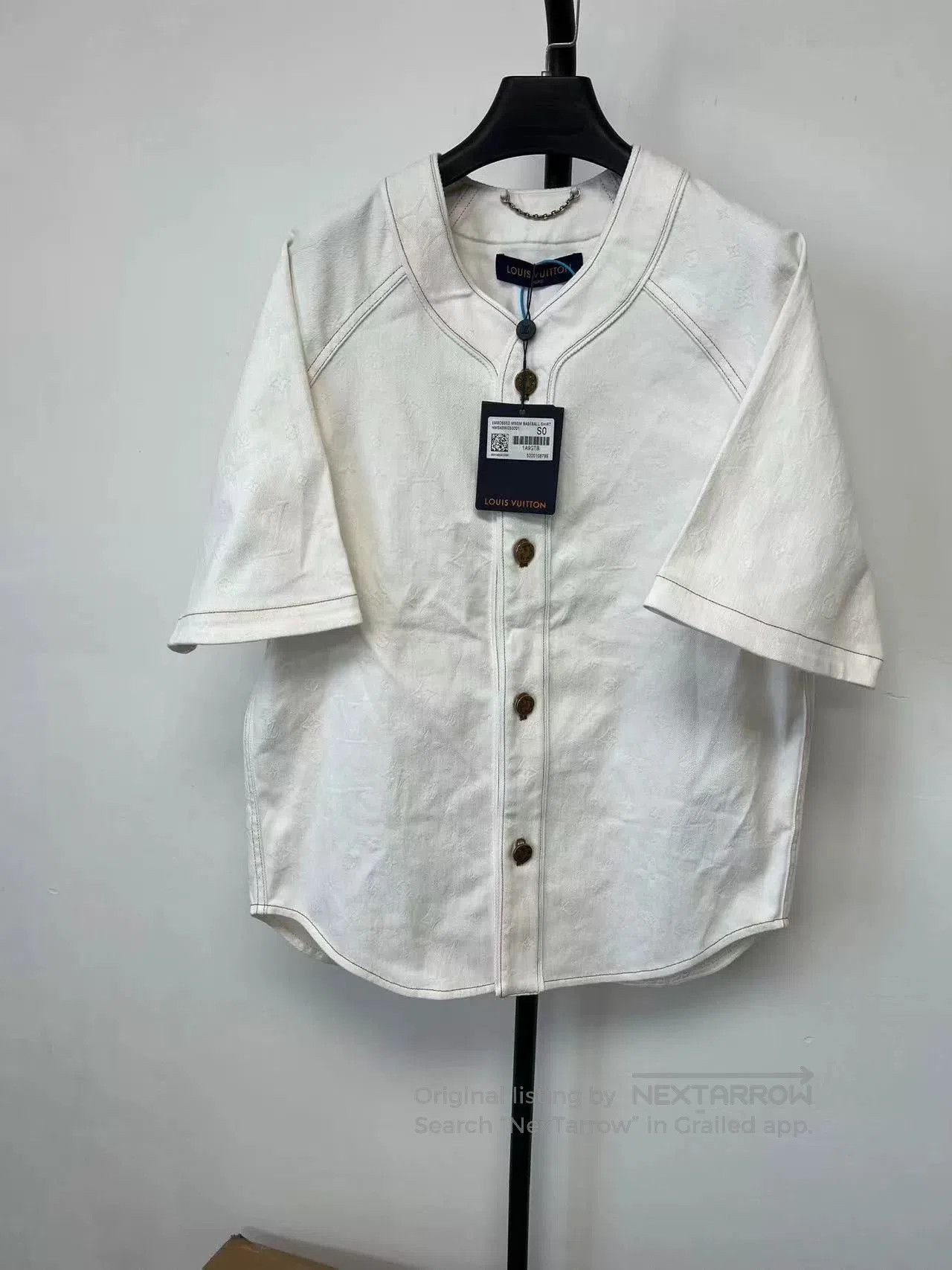 Louis Vuitton louis vuitton white short sleeve shirt. Size US S / EU 44-46 / 1 - 1 Thumbnail