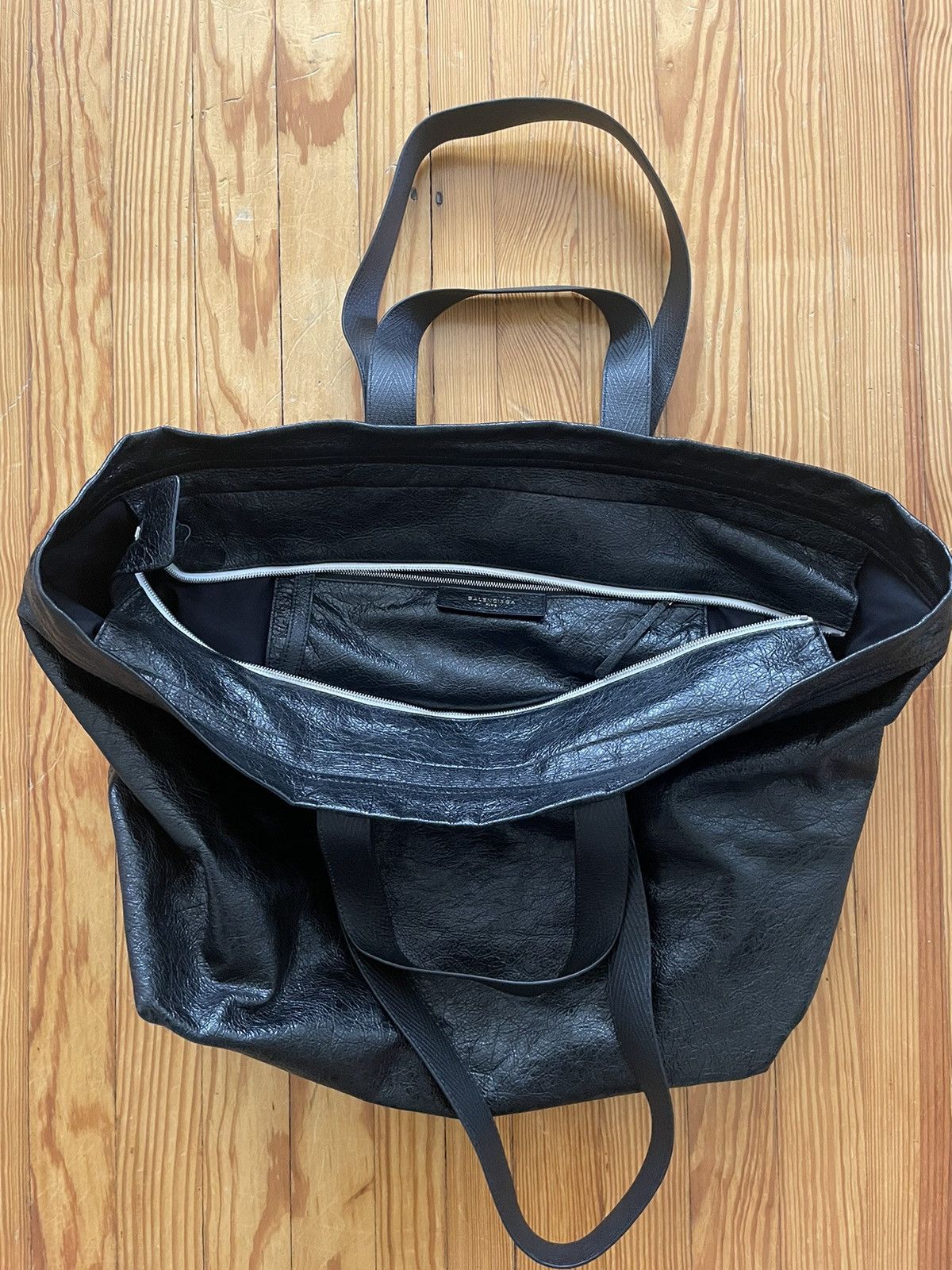 Balenciaga Grail Balanciaga SS17 Arena XL Ikea Tote Bag Leather Black Size ONE SIZE - 5 Thumbnail