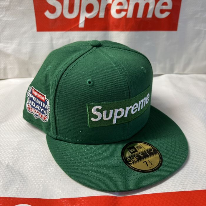 Supreme Supreme no comp box logo new era hat 7 1/2 | Grailed