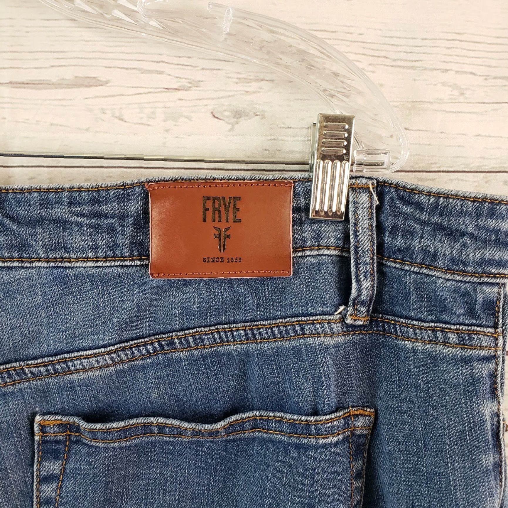 Frye Frye Jeans Womens Size 14 Blue High Rise Cotton Blend Denim 28.5 Inseam Womens Jeans Boyfriend Rise 11" Regular Pattern Solid Zip Vintage N/A Size 36" / US 14 / IT 50 - 6 Thumbnail