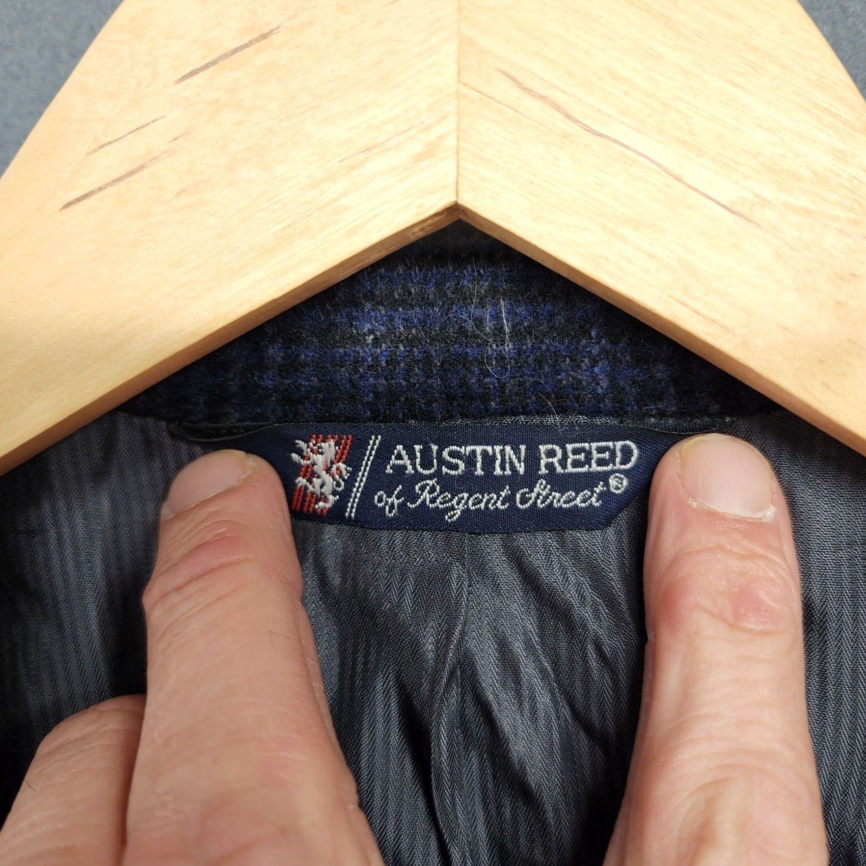 Austin Reed VINTAGE Austin Reed Sport Coat Blazer Mens 42 Short Blue Plaid Union Made USA Size US 42 / EU 58 - 4 Thumbnail
