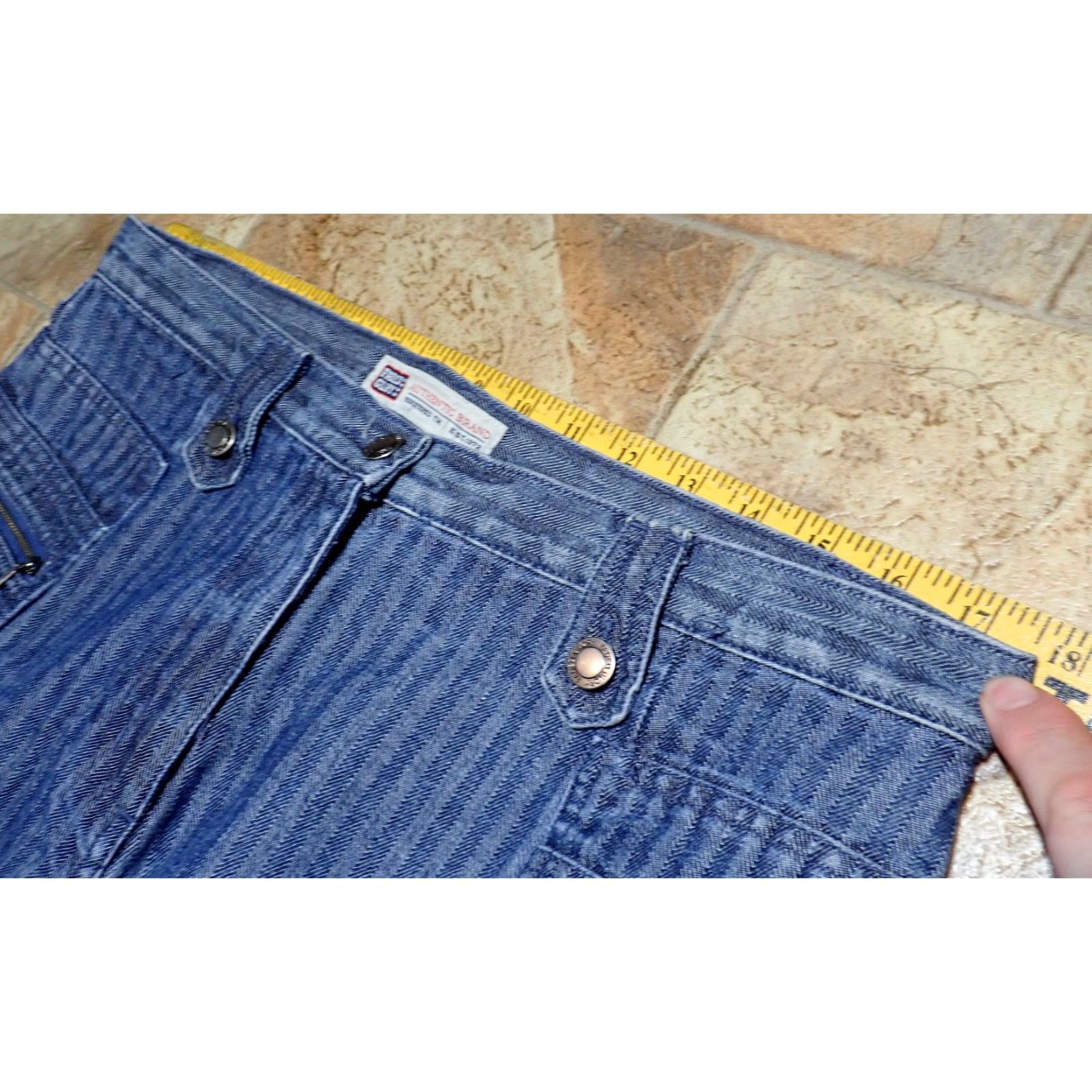 Faded Glory VINTAGE Faded Glory Jeans Women 12 High Rise Wide Leg Denim 35" Waist 30" Inseam 2000s Y2K Hipster Punk Shorts? Size 34" / US 12 / IT 48 - 4 Thumbnail