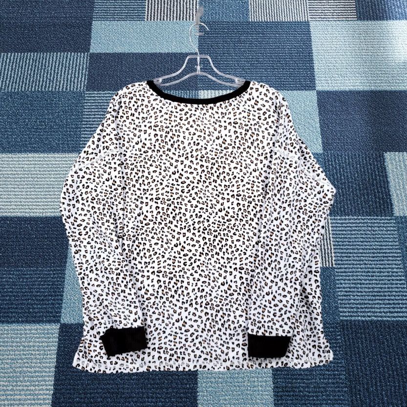 Donna Karan Donna Karan Sleepshirt Womens M Medium White Leopard Sleepwear Lounge Pullover Size M / US 6-8 / IT 42-44 - 1 Thumbnail