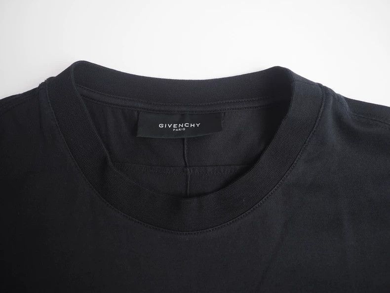 Givenchy Givenchy black triple shark tooth short sleeve Size US M / EU 48-50 / 2 - 4 Thumbnail