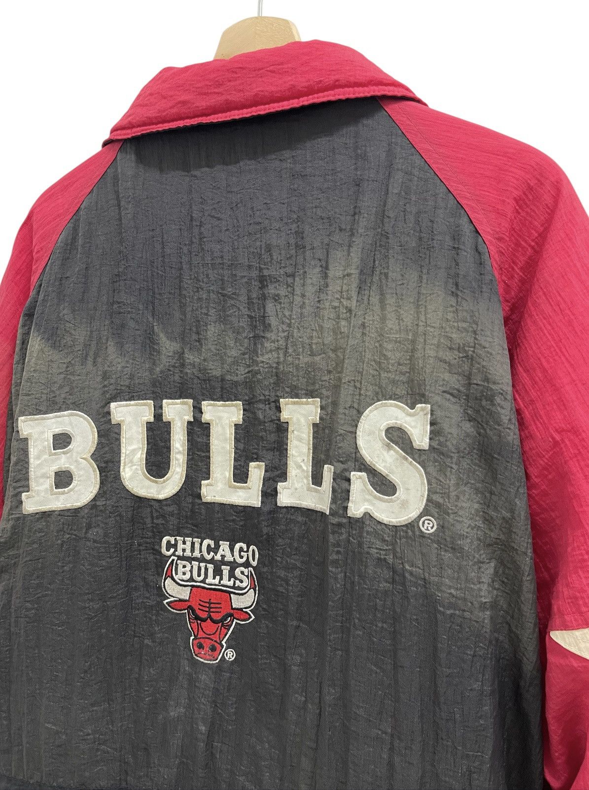 Logo 7 NBA Chicago Bulls Nylon Jacket Size US L / EU 52-54 / 3 - 4 Thumbnail
