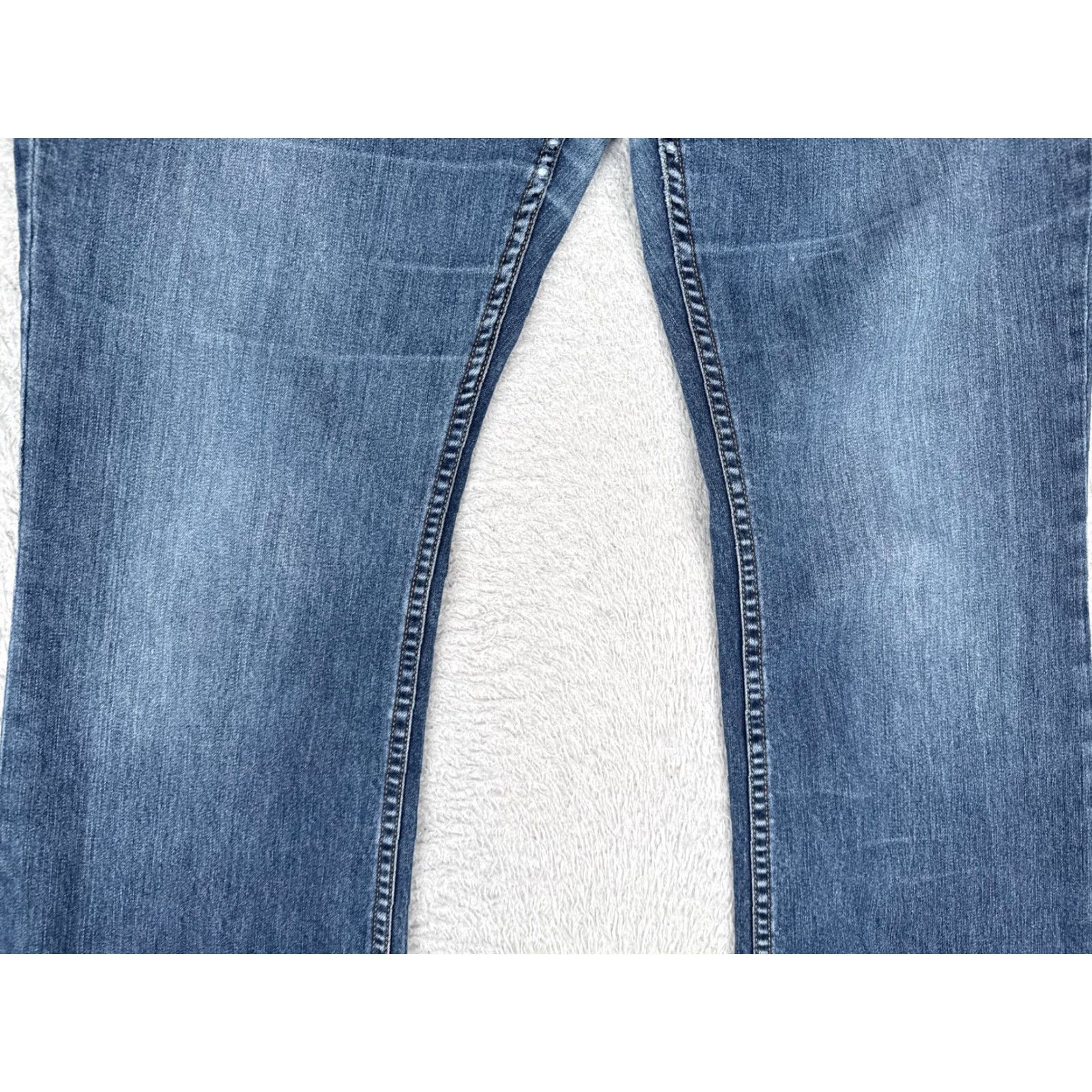 Vintage Arizona Jean Co Jeans Womens Bootcut Jeans 18 Blue Mid Rise Stretch Denim Medium Wash 5-Pocket Logo Zipper Button Girls Womens Size 40" / US 18 - 3 Thumbnail