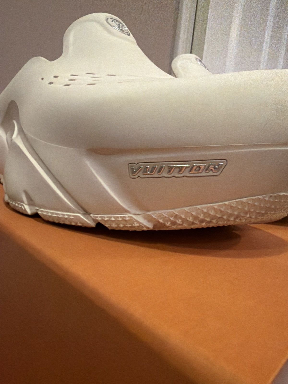 Louis Vuitton Louis Vuitton Shark Clog Size US 10 / EU 43 - 6 Thumbnail