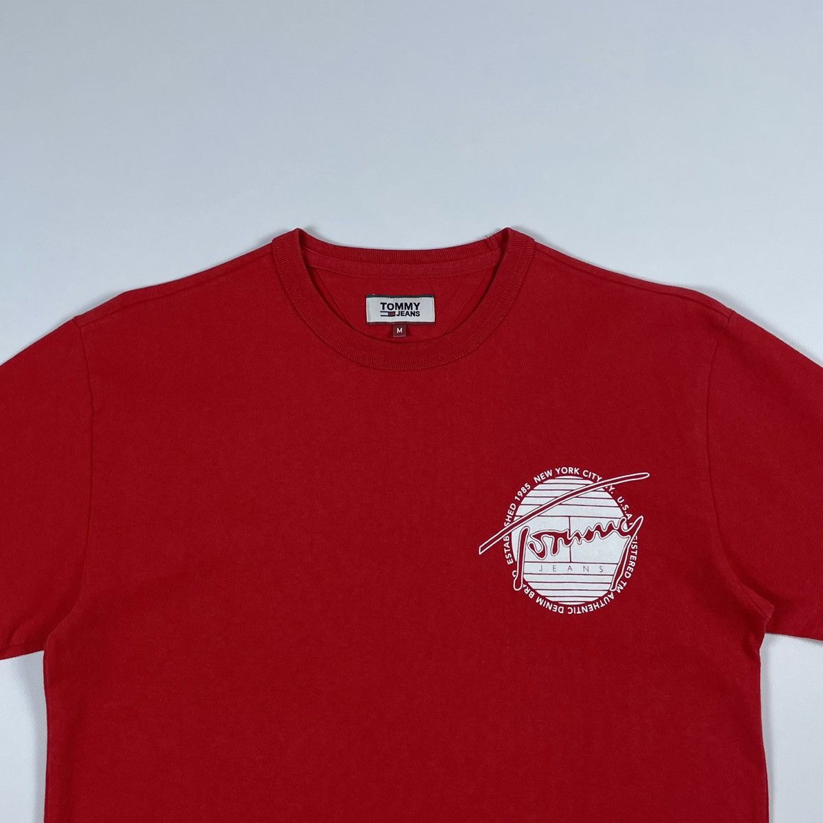Tommy Hilfiger Tommy Jeans T-shirt Big logo New York City Size US M / EU 48-50 / 2 - 4 Thumbnail