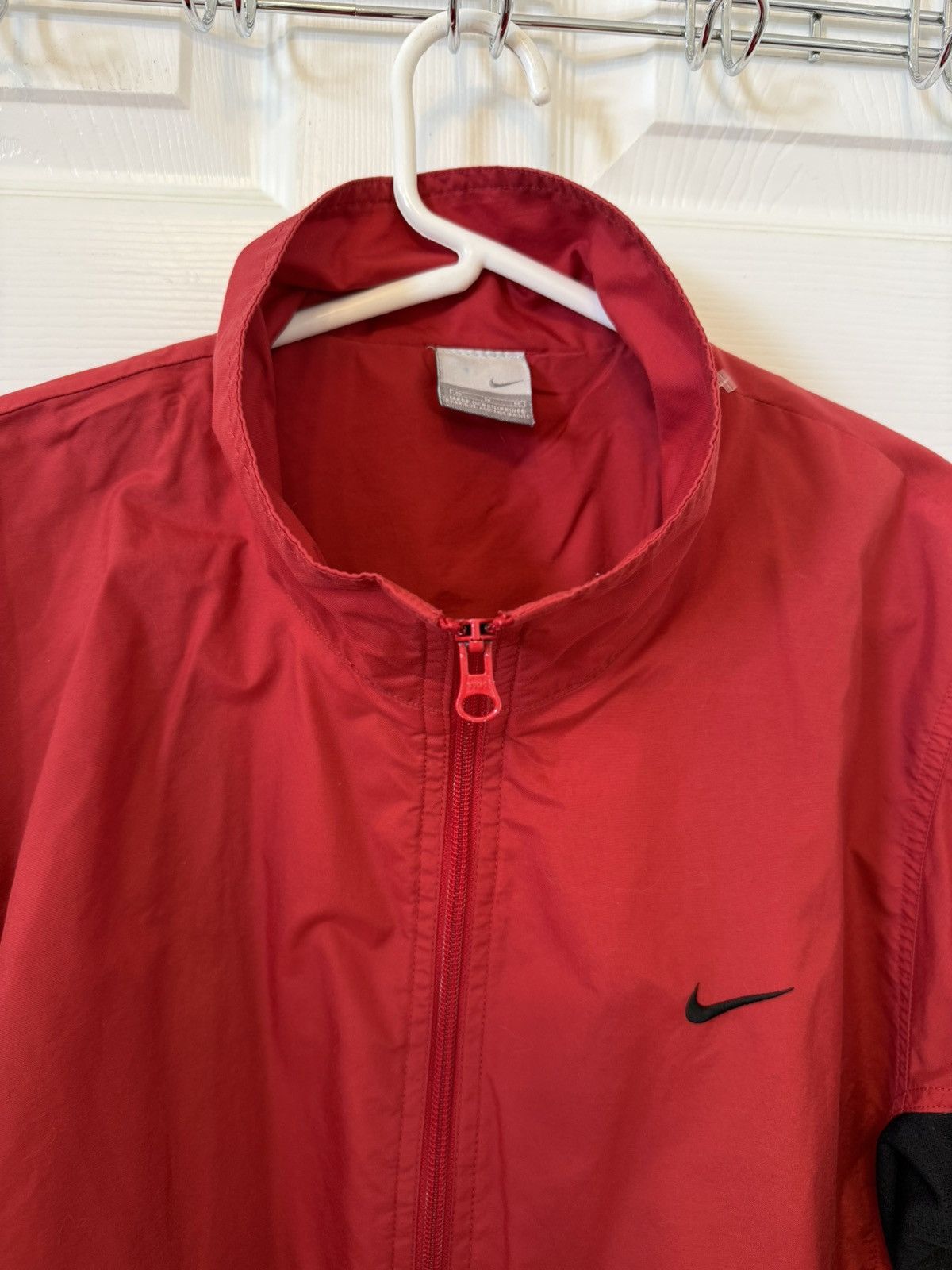 Nike Mens M Vintage Nike Red Windbreaker Size US M / EU 48-50 / 2 - 5 Thumbnail