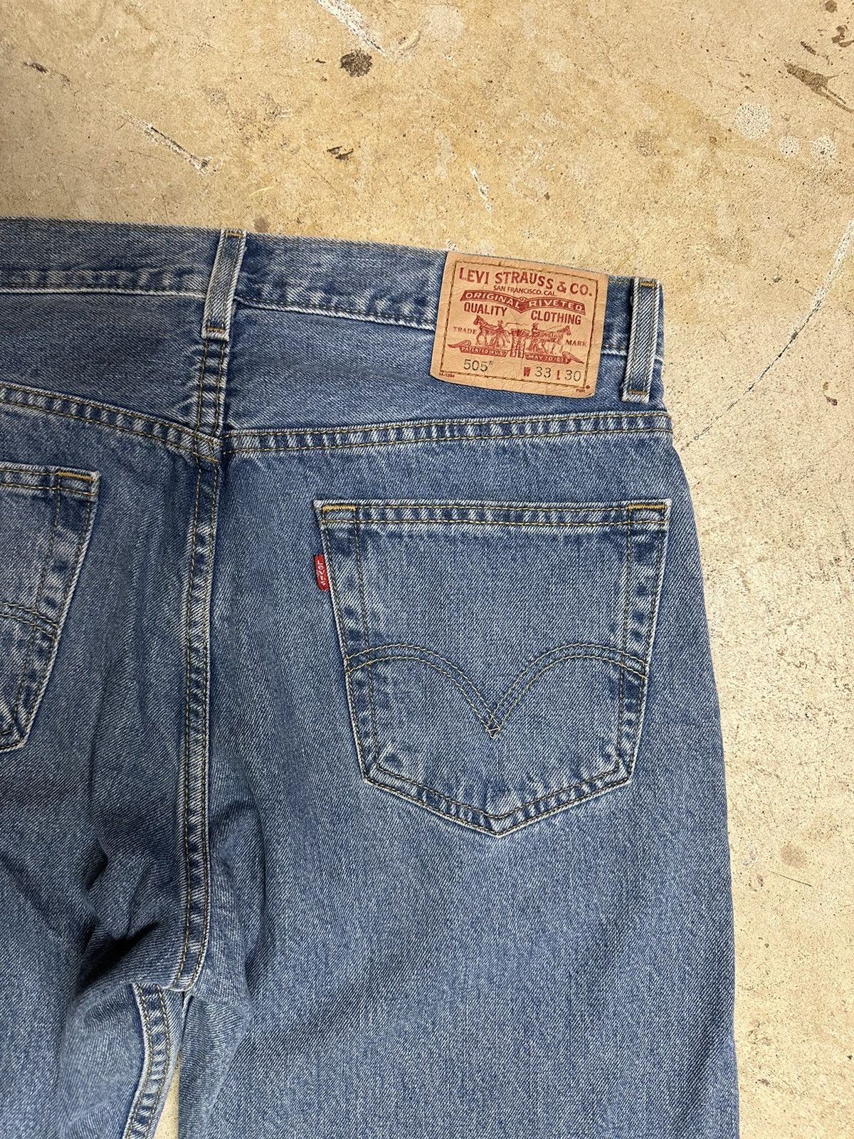 Levi's Vintage Men’s Blue Jeans Pants Levi’s 505 Size US 33 - 8 Thumbnail