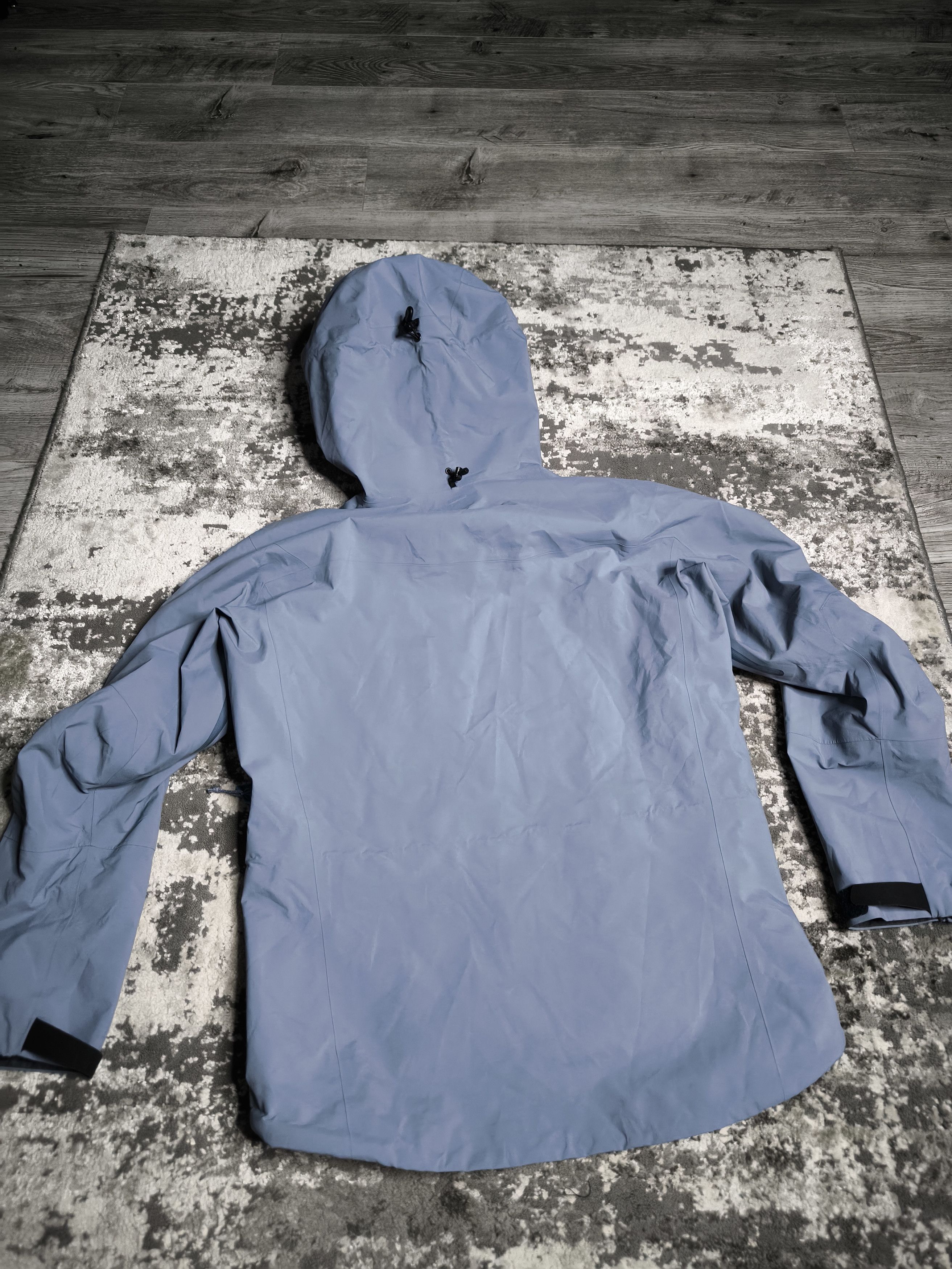 Arc'teryx Men's Arcteryx Alpha SV GORETEX PRO Jacket Size S Arc'teryx Size US S / EU 44-46 / 1 - 23 Thumbnail
