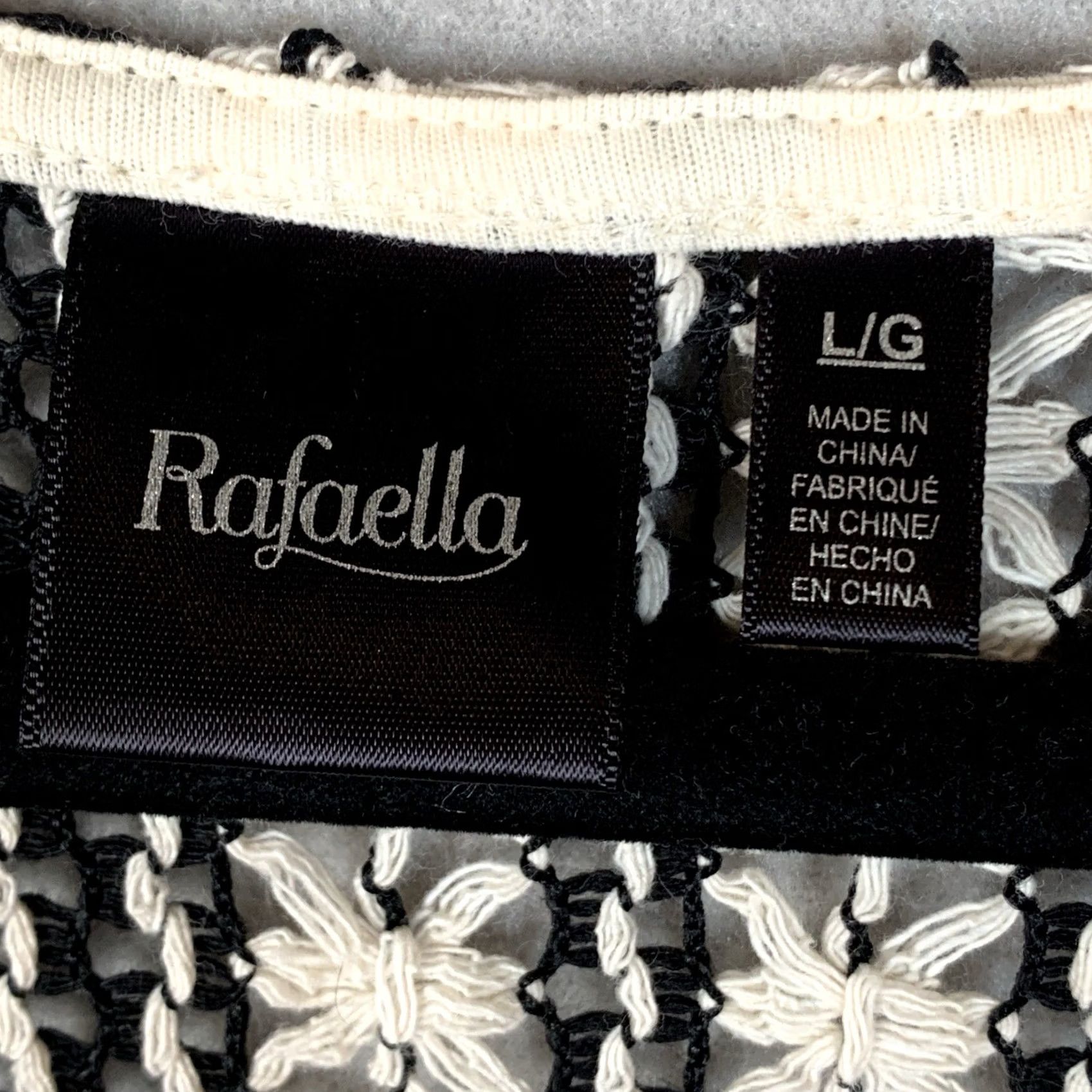 Vintage Rafaella Top Women L Black/White Sleeveless Open Knit Crochet Boho Grunge V-Neck Pullover Tunic Waste: N/A Size L / US 10 / IT 46 - 3 Thumbnail