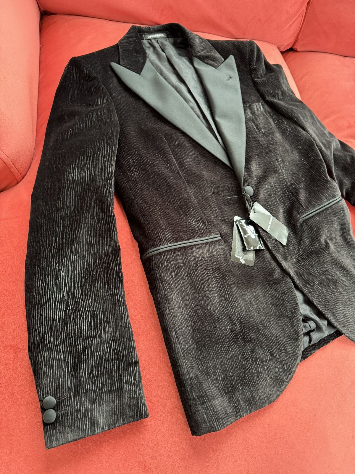 Emporio Armani Emporio Armani black velvet tuxedos, size 48 It, M int Size 48R - 2 Thumbnail