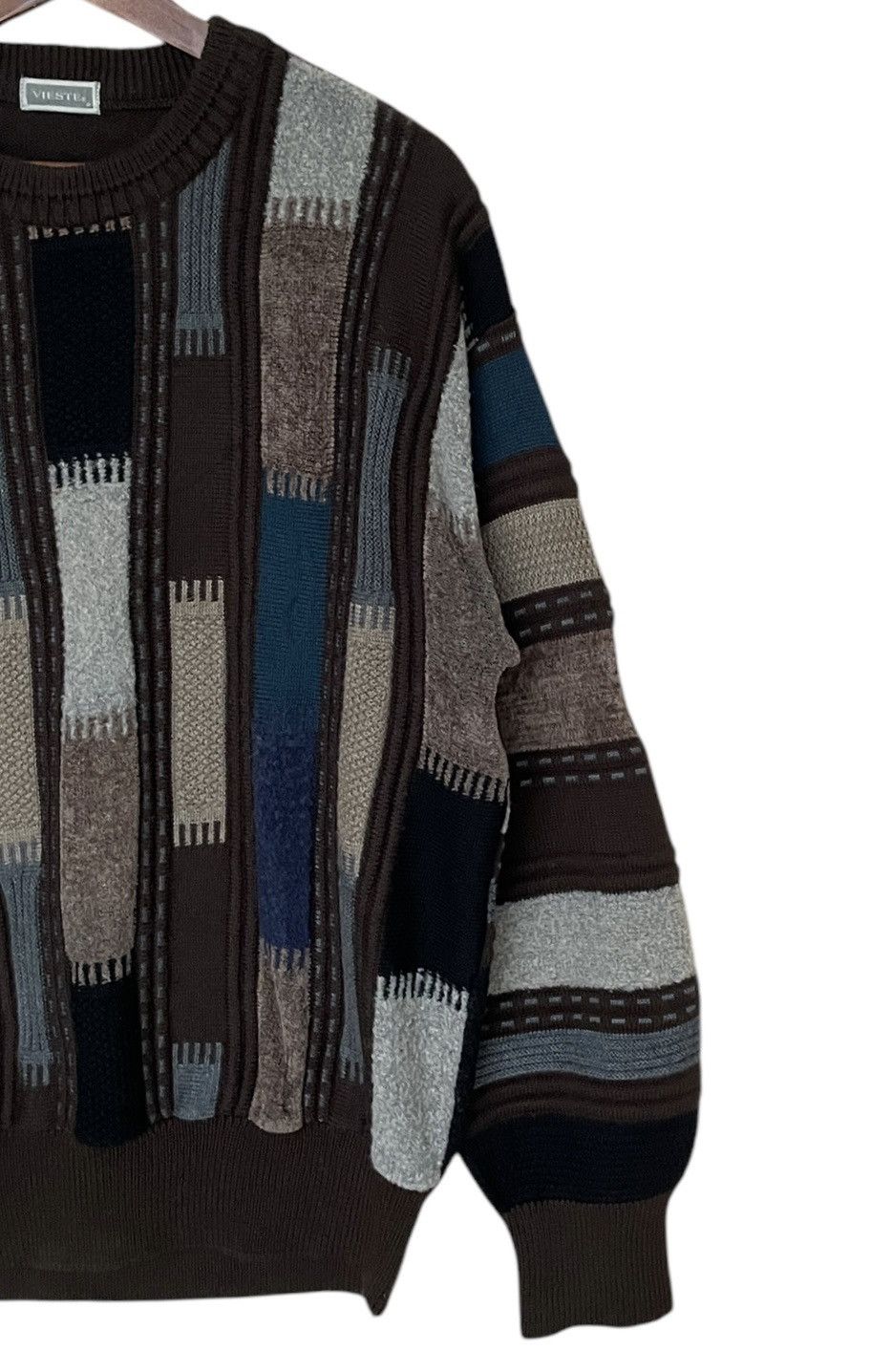 Coogi Vintage Japanese Brand Vieste Knitwear 1990s Size US M / EU 48-50 / 2 - 4 Thumbnail