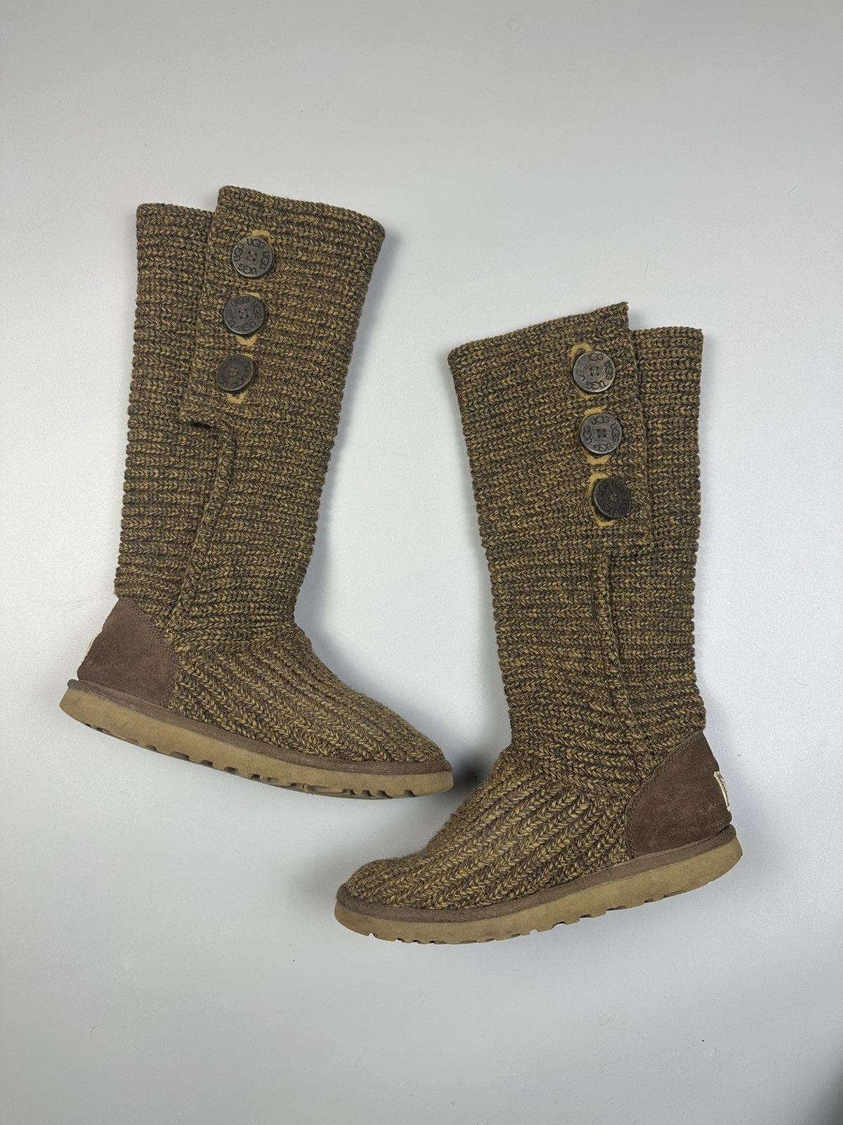 Ugg Vintage Ugg Knited High Slippers Size US 7.5 / IT 37.5 - 1 Thumbnail