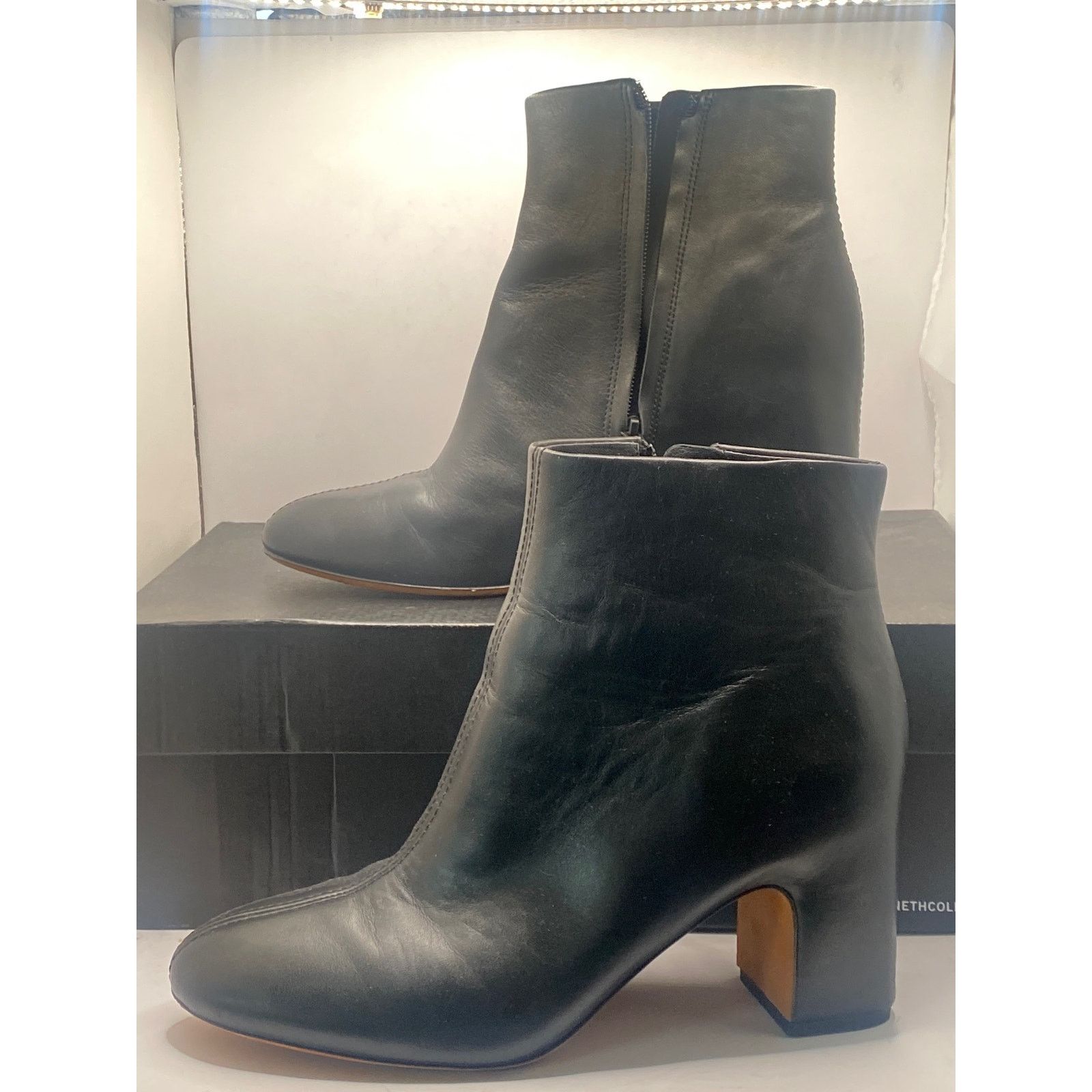 Vince Vince Womens Terri Ankle Boot Black Leather USA 9.5 Size US 9.5 / IT 39.5 - 3 Thumbnail