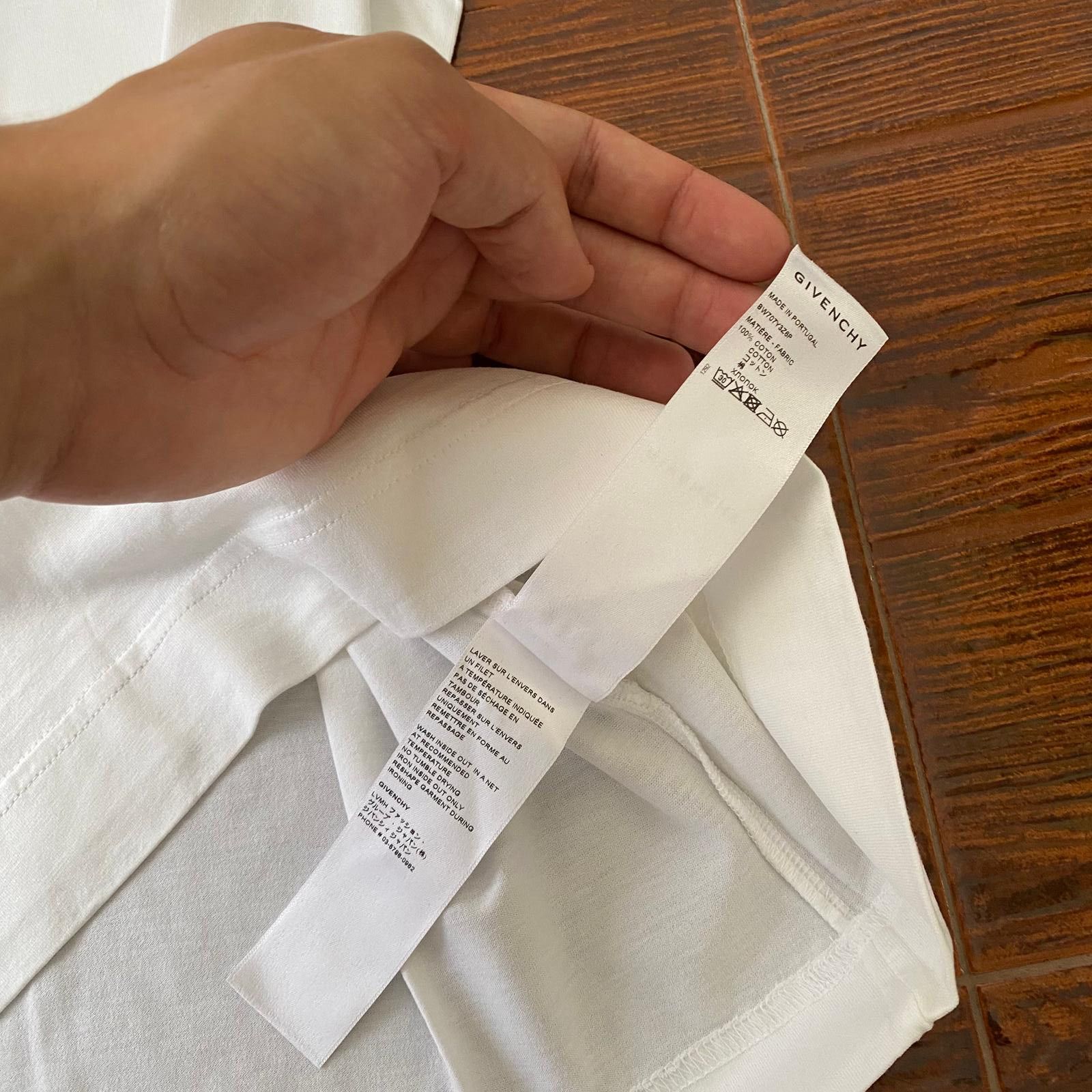 Givenchy White Reverse Logo T-Shirt Size M / US 6-8 / IT 42-44 - 9 Thumbnail