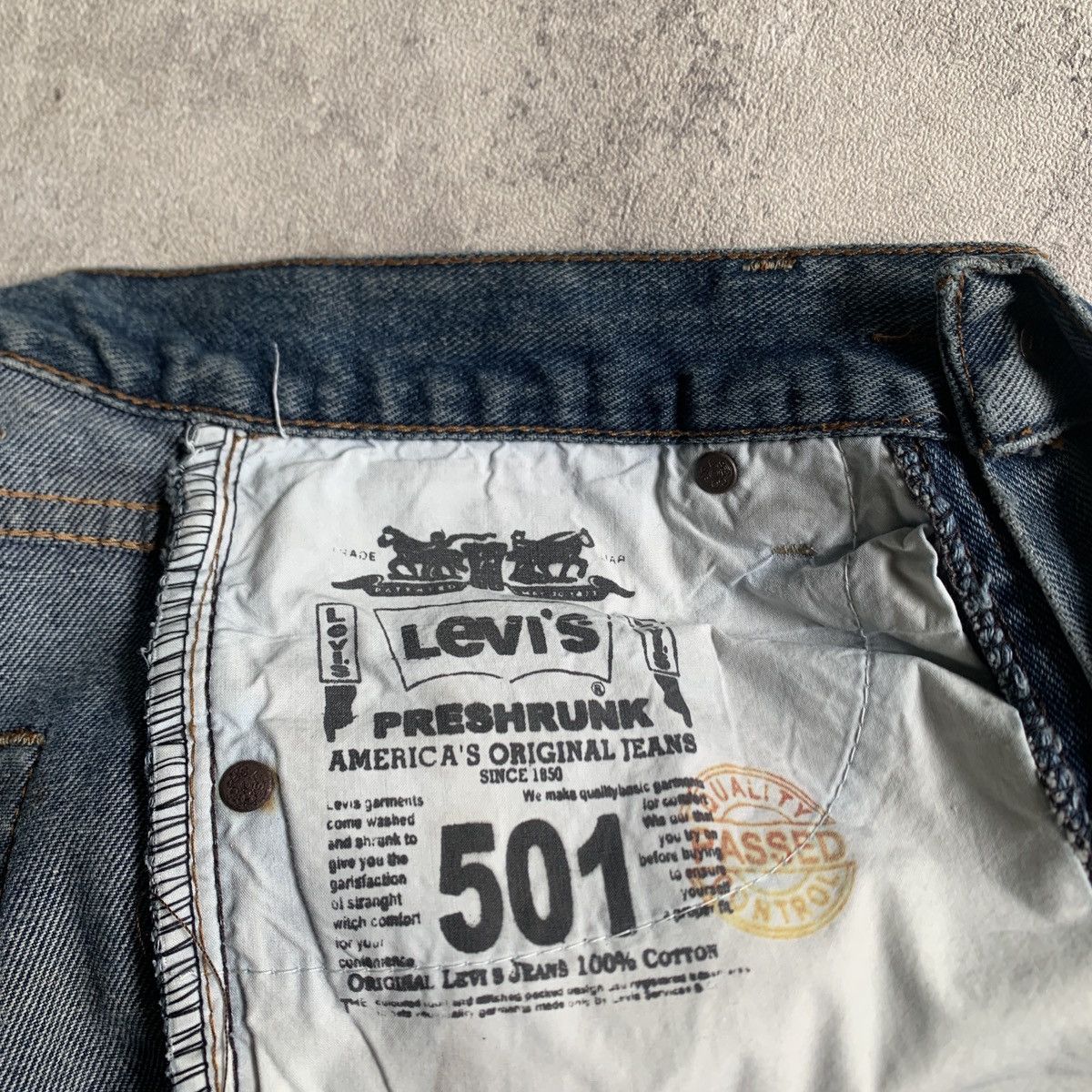 Levi's Levi's 501 ripped jeans Size US 31 - 6 Thumbnail