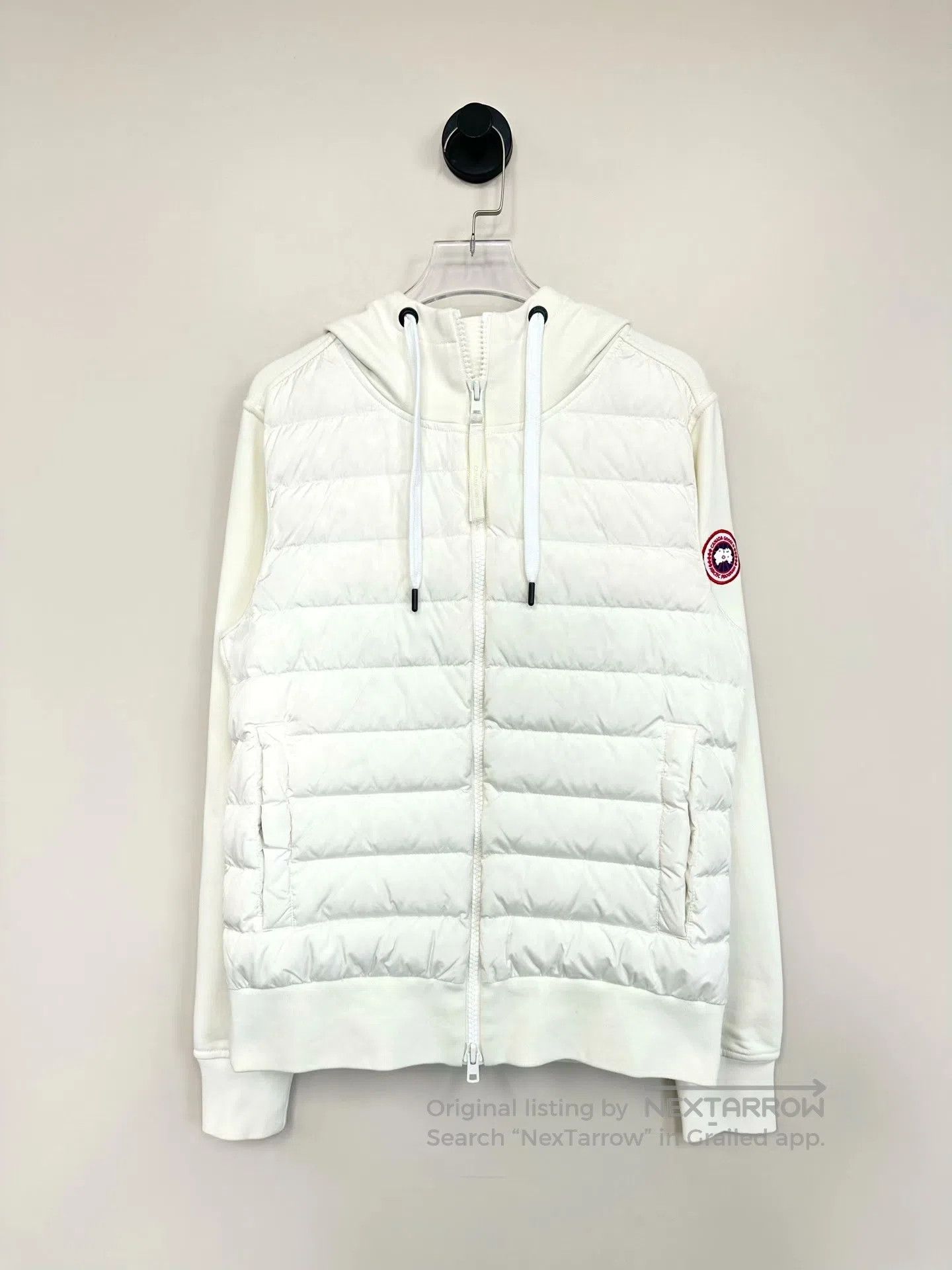 Canada Goose Canada Goose White Logo Zippered Down Jacket with Sleeve B Size US S / EU 44-46 / 1 - 1 Thumbnail