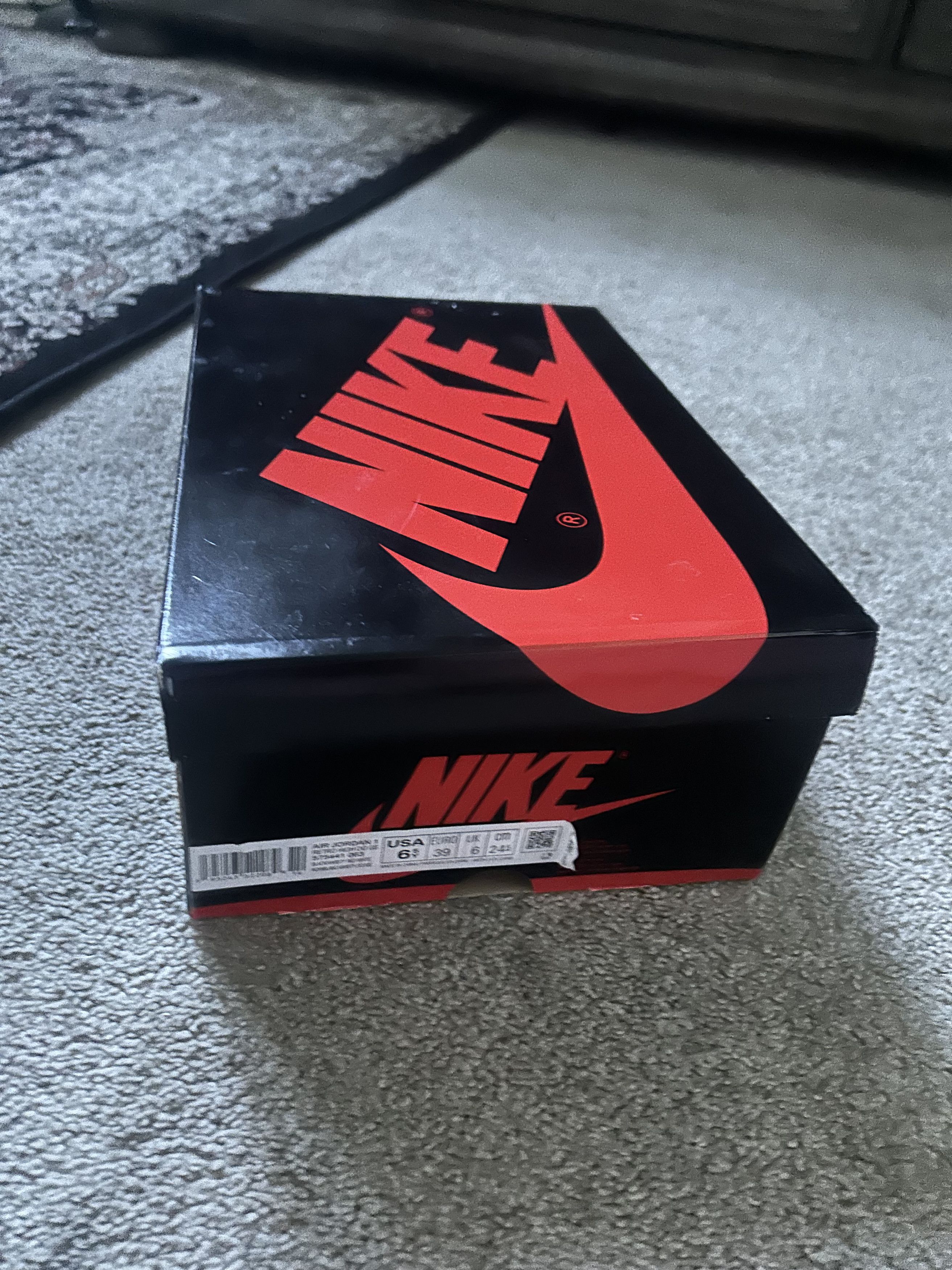 Jordan Brand Air Jordan 1 High OG Bred Size US 6.5 / EU 39-40 - 3 Thumbnail
