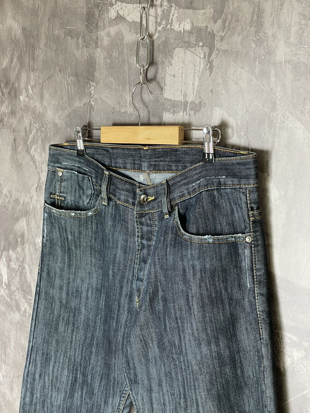Diesel × Vintage Vintage Diesel 90’s Y2K Style Pocket Logo Denim Jeans Pants Size US 33 - 9 Thumbnail