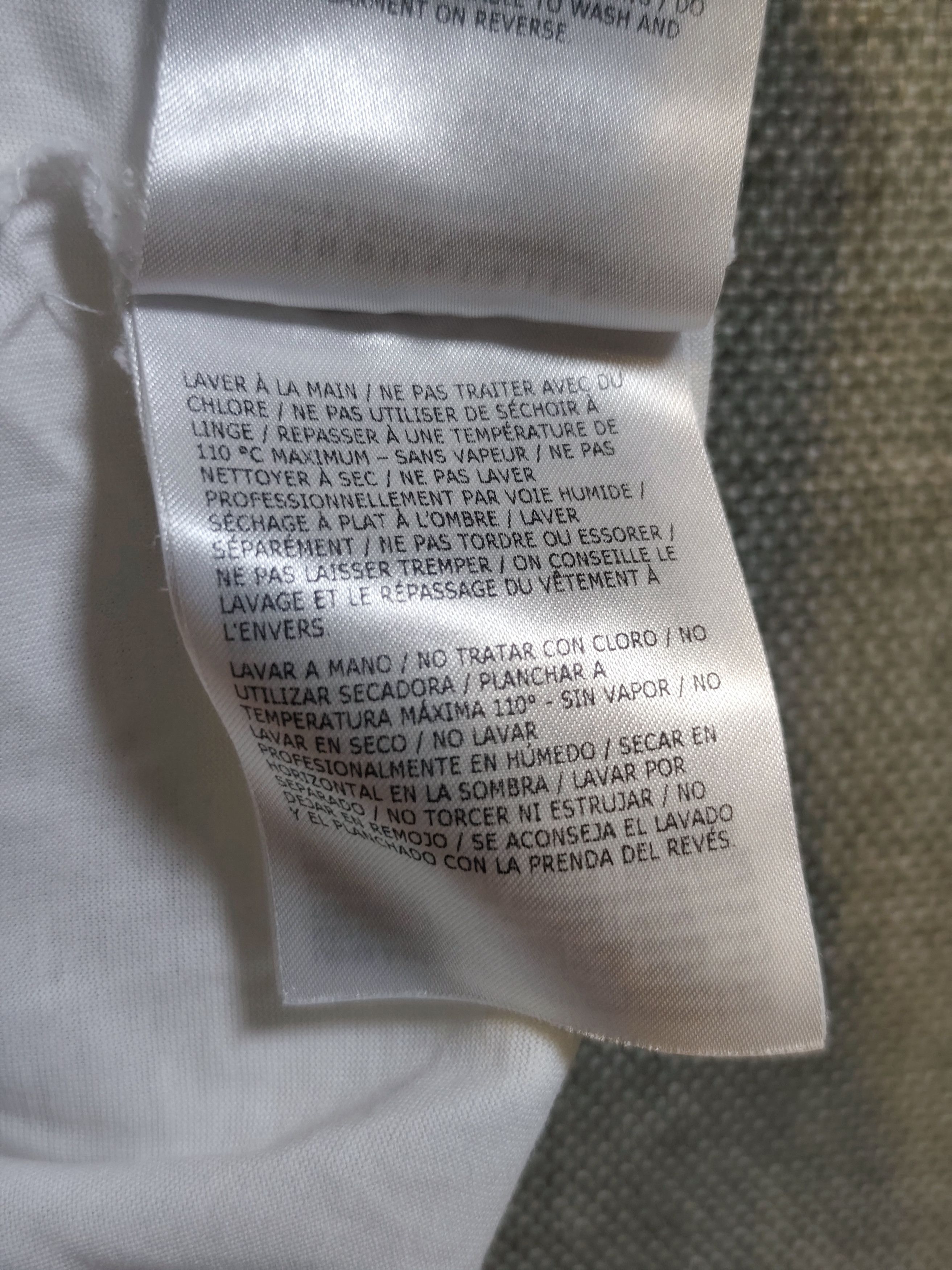 Moncler MONCLER "Love Summer" Logo Graphic T-Shirt White Size US L / EU 52-54 / 3 - 8 Thumbnail