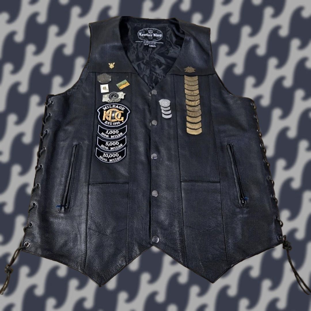 Harley Davidson VINTAGE Harley-Davidson Leather Biker Vest Men 44 Black Leather Lining Pins & Patches Biker Reg/Regular Size US S / EU 44-46 / 1 - 1 Thumbnail