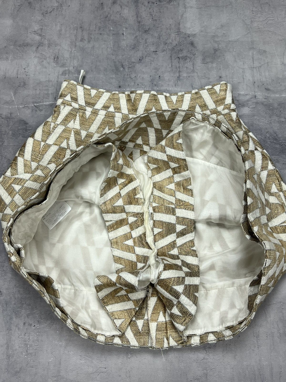 Valentino Valentino VLOGO Gold White Monogram Mini Skirt Skort Sz 42 Size 28" / US 6 / IT 42 - 11 Thumbnail