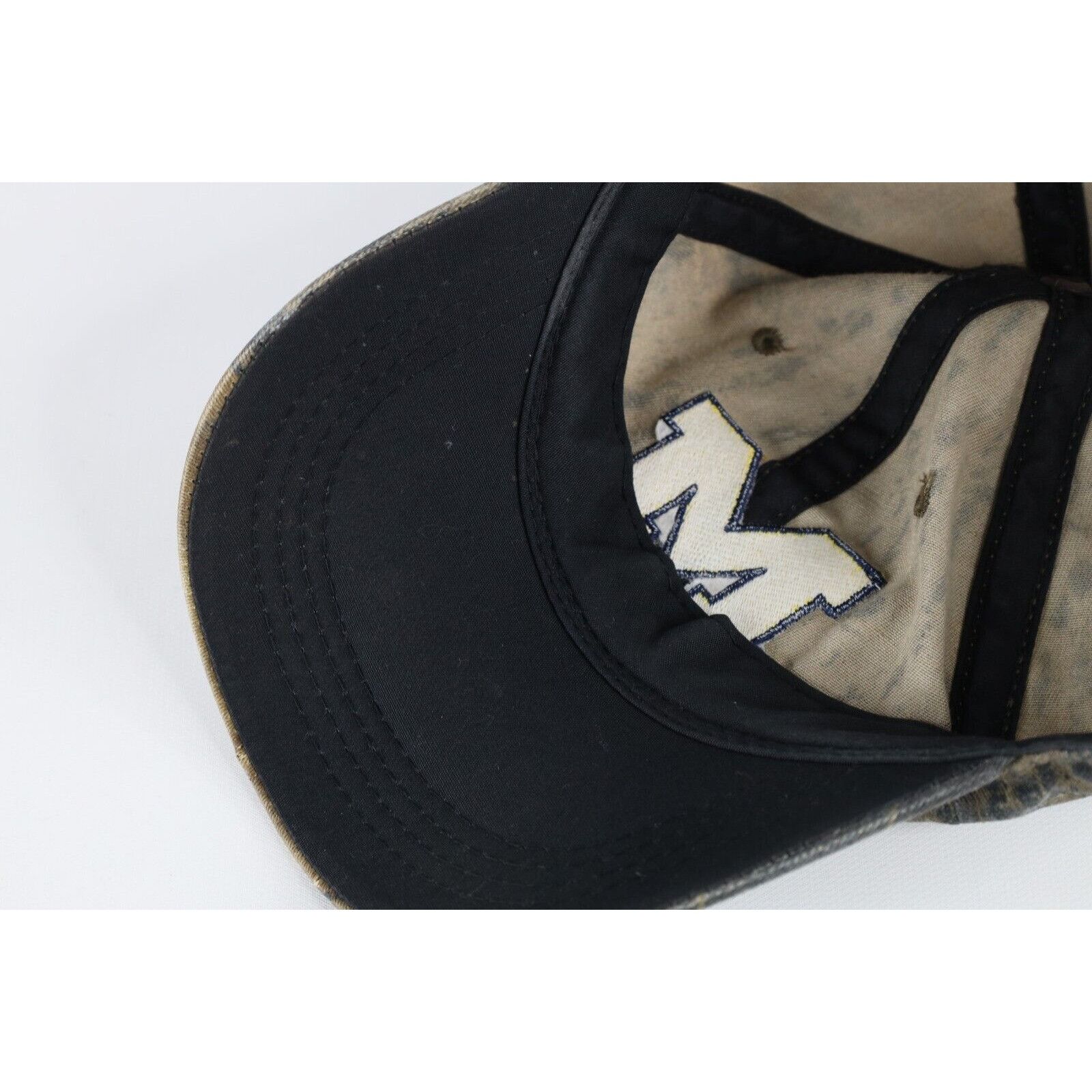Vintage Vintage Distressed University of Michigan Camouflage Hat Size ONE SIZE - 11 Thumbnail