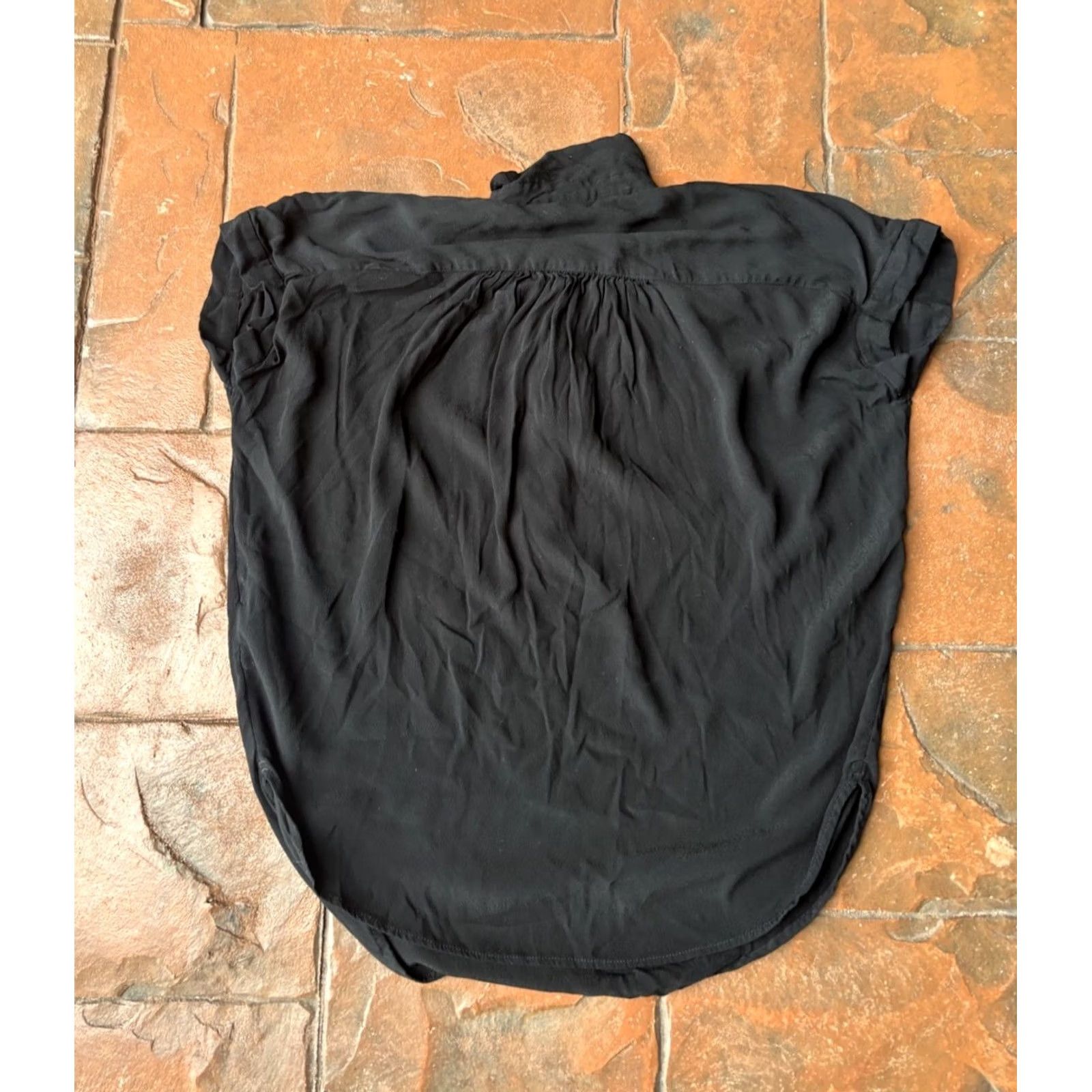 Madewell VINTAGE? No. Madewell Button-Up Shirt Women’s Small Black Viscose Size S / US 4 / IT 40 - 3 Thumbnail