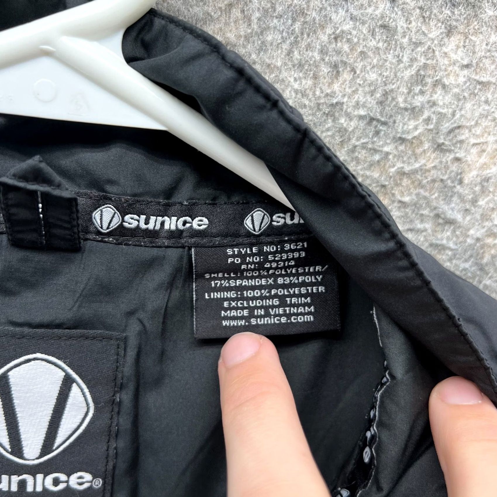 Vintage VINTAGE Sunice Jacket Mens L Black Men Windbreaker Weather Quarter Zip Lake Toxaway Golf Size US L / EU 52-54 / 3 - 6 Thumbnail