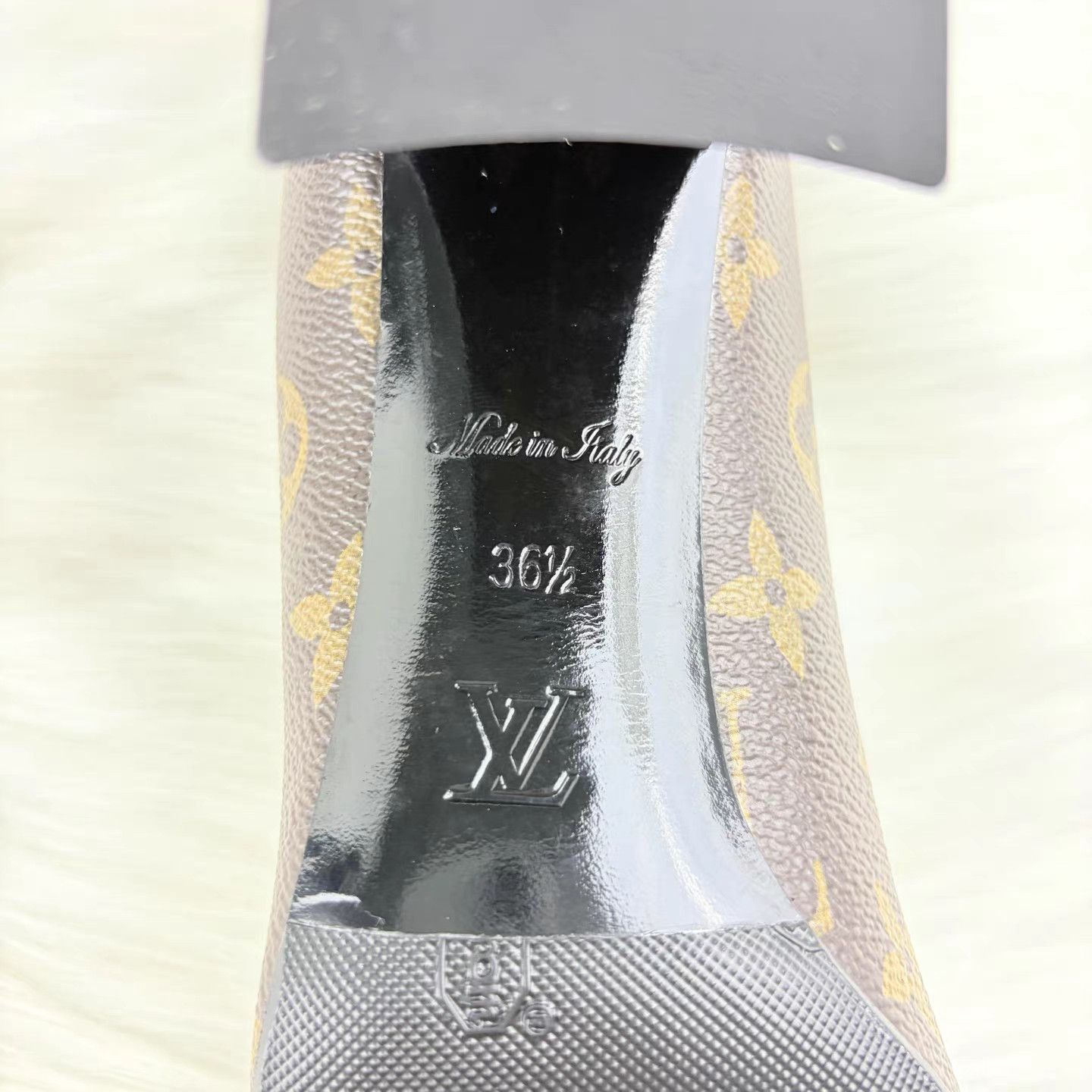Louis Vuitton Louis Vuitton Dark Brown Monogram Logo Block Heel Pumps K15 Size US 6.5 / IT 36.5 - 6 Thumbnail