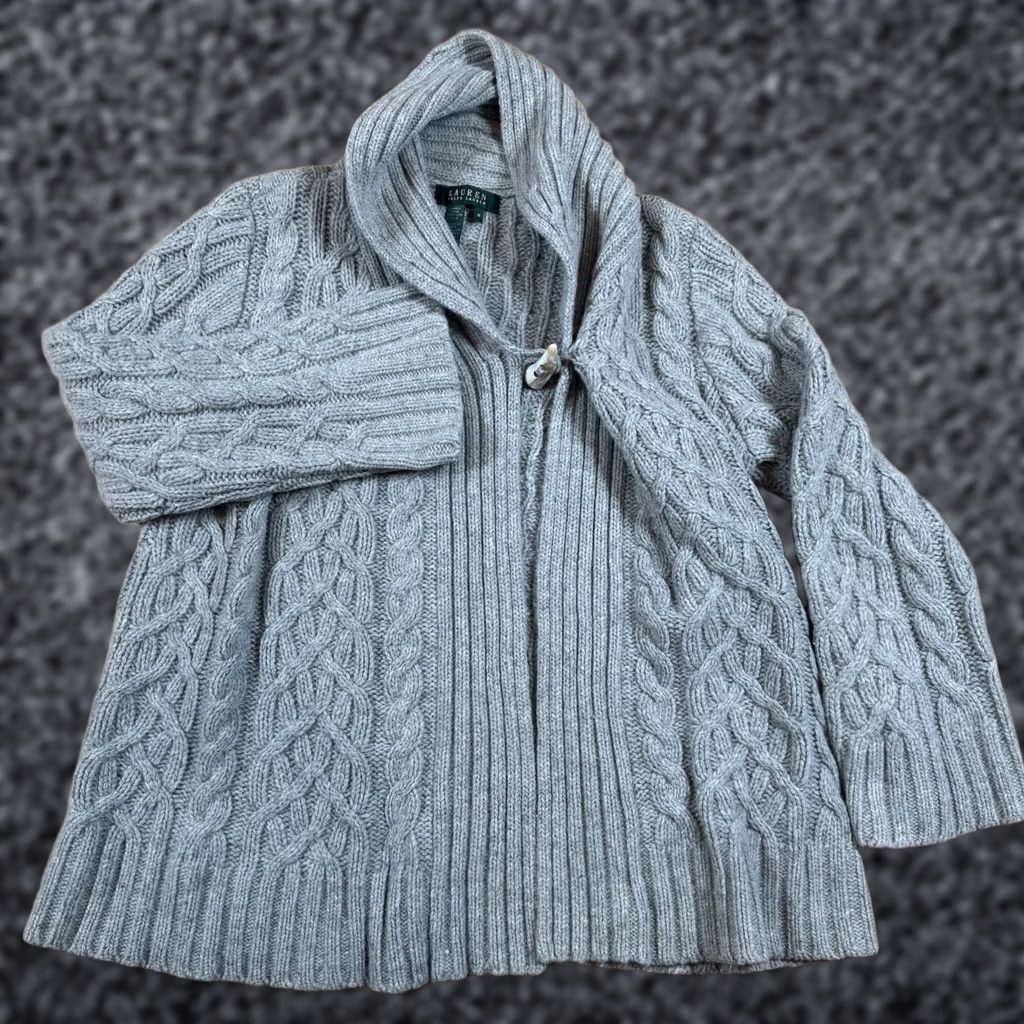 Vintage Lauren Ralph Lauren Cardigan Wool Cable-Knit Sweater Womens Medium gray Rabbit-knit, Cable Knit, Wool, Cardigan, Sweater M, Women Size M / US 6-8 / IT 42-44 - 1 Thumbnail
