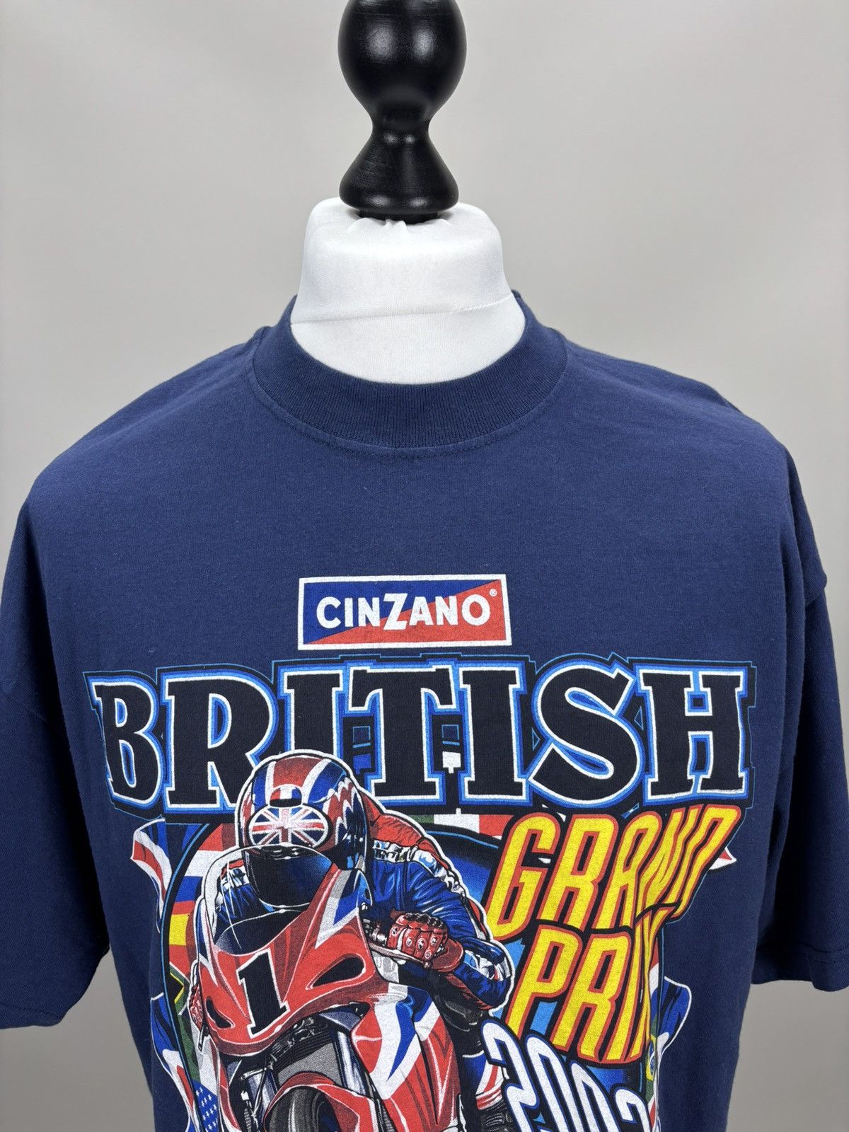 Vintage Mens vintage t shirt British Grand Prix 2002 Donington Size US XL / EU 56 / 4 - 3 Thumbnail