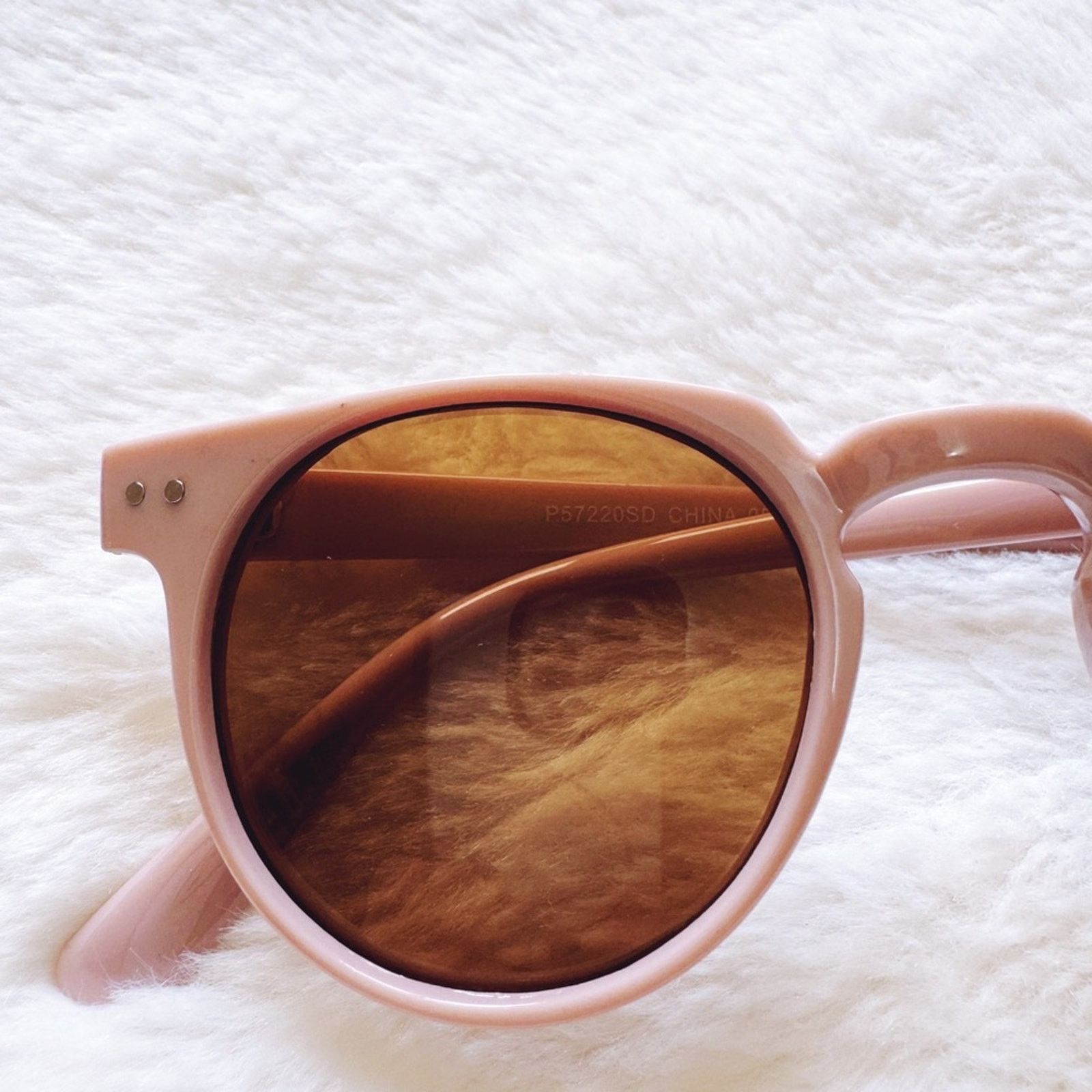 Other Paige Pink Round Sunglasses Size ONE SIZE - 3 Thumbnail