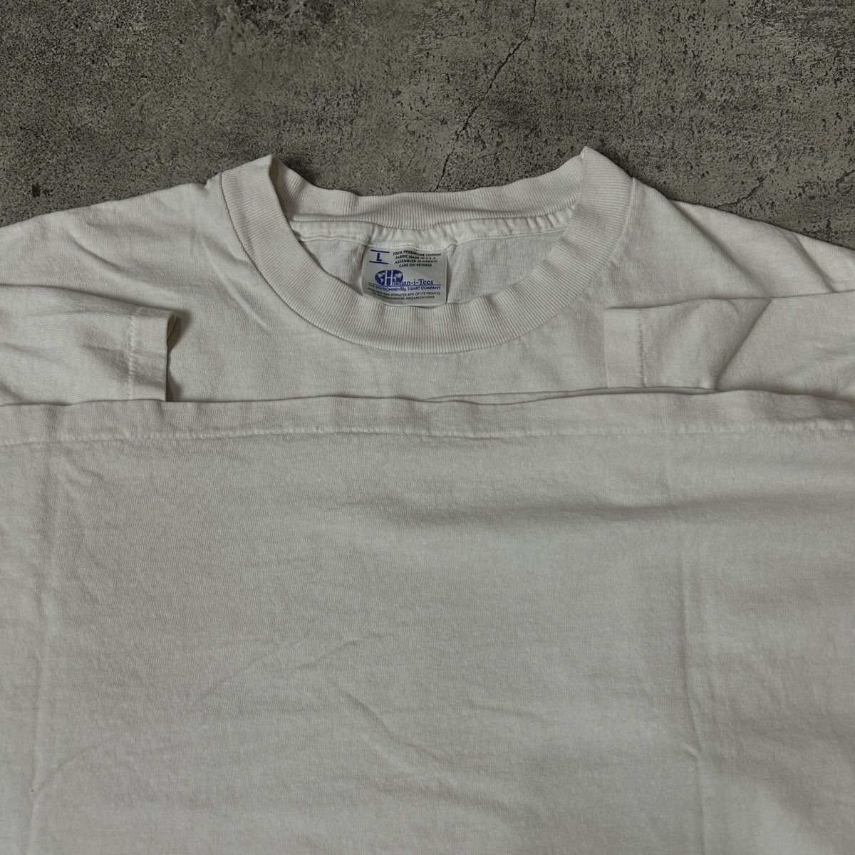 Other Vintage Human i Tees Earth Peace Art Tee Size US L / EU 52-54 / 3 - 4 Thumbnail