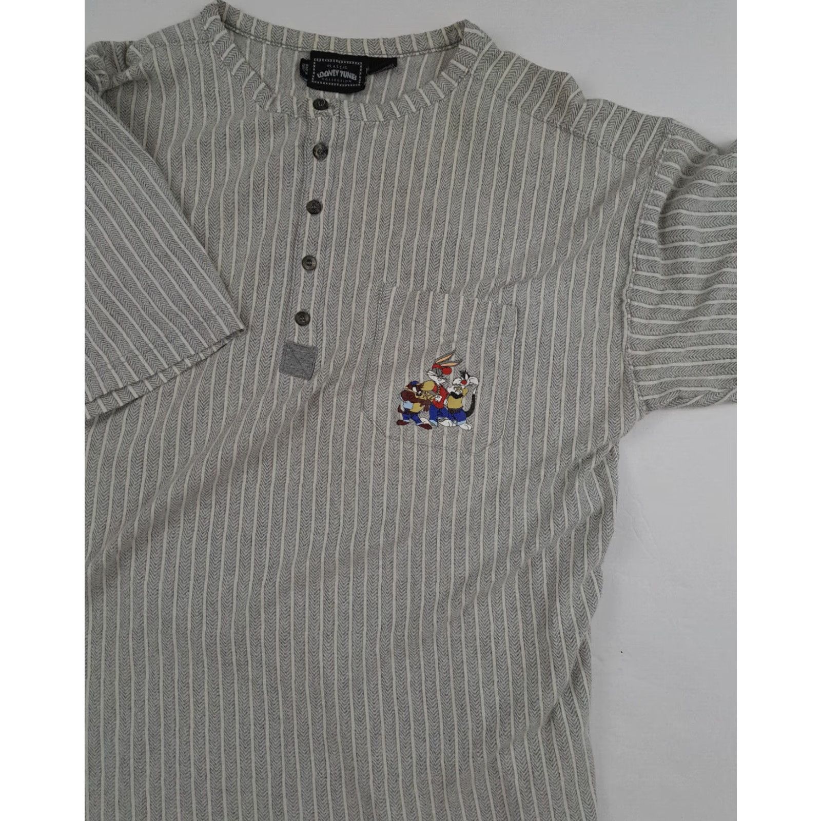 Vintage VINTAGE Looney Tunes Grey Pinstriped Baseball Jersey L Mens Taz Bugs Sly Size US L / EU 52-54 / 3 - 4 Thumbnail