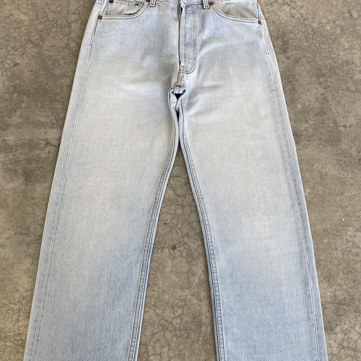 Levi's Size 29x29.5 Vintage Late 80’s Levis 501 Light Blue Jeans Size US 29 - 5 Thumbnail