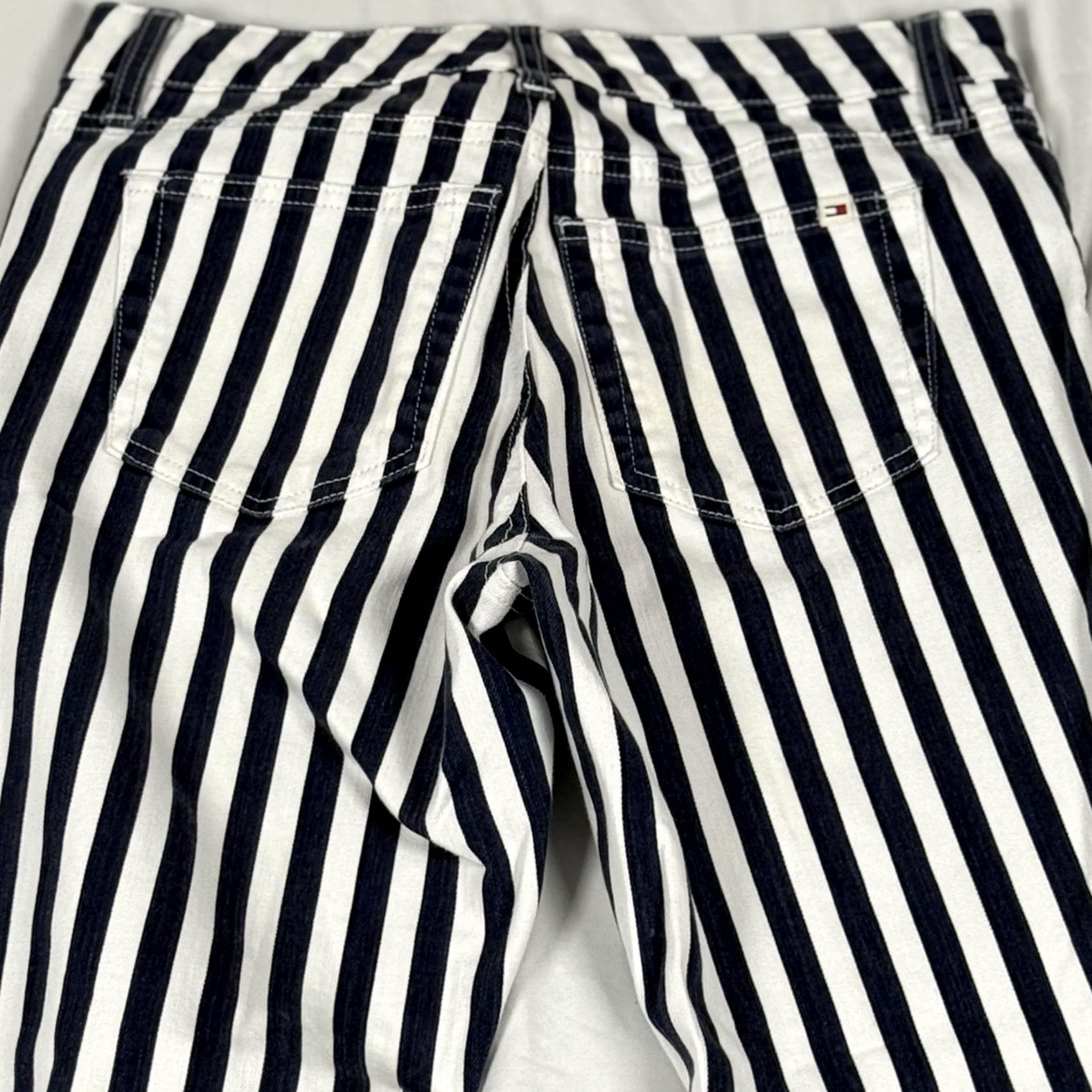 Tommy Hilfiger VINTAGE Tommy Hilfiger Pants Sz 8 Navy White Stripe Skinny Jeans Stretch Nautical Women 8 Denim Slim 5-Pocket Design Size 30" / US 8 / IT 44 - 5 Thumbnail