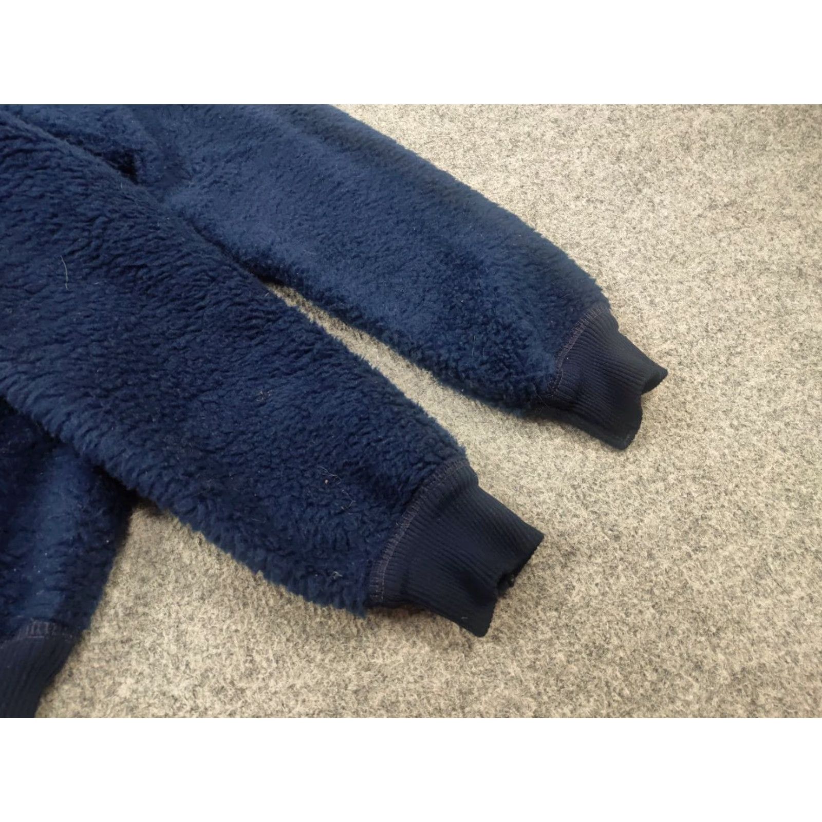 Helly Hansen VINTAGE Helly Hansen Deep Pile Sherpa Fleece Navy Logo Zip Jacket Size US M / EU 48-50 / 2 - 7 Thumbnail