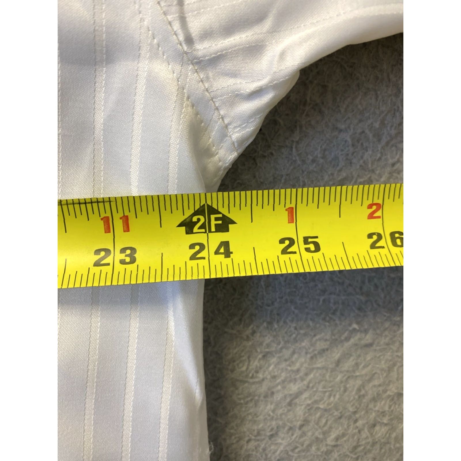 Vintage Elliott Men’s Dress Shirt Button-Down White Poly 100% Polyester L 16-16 1/2 Chest Sizes 87-103 / 87-103 Branded Size 42R - 6 Thumbnail