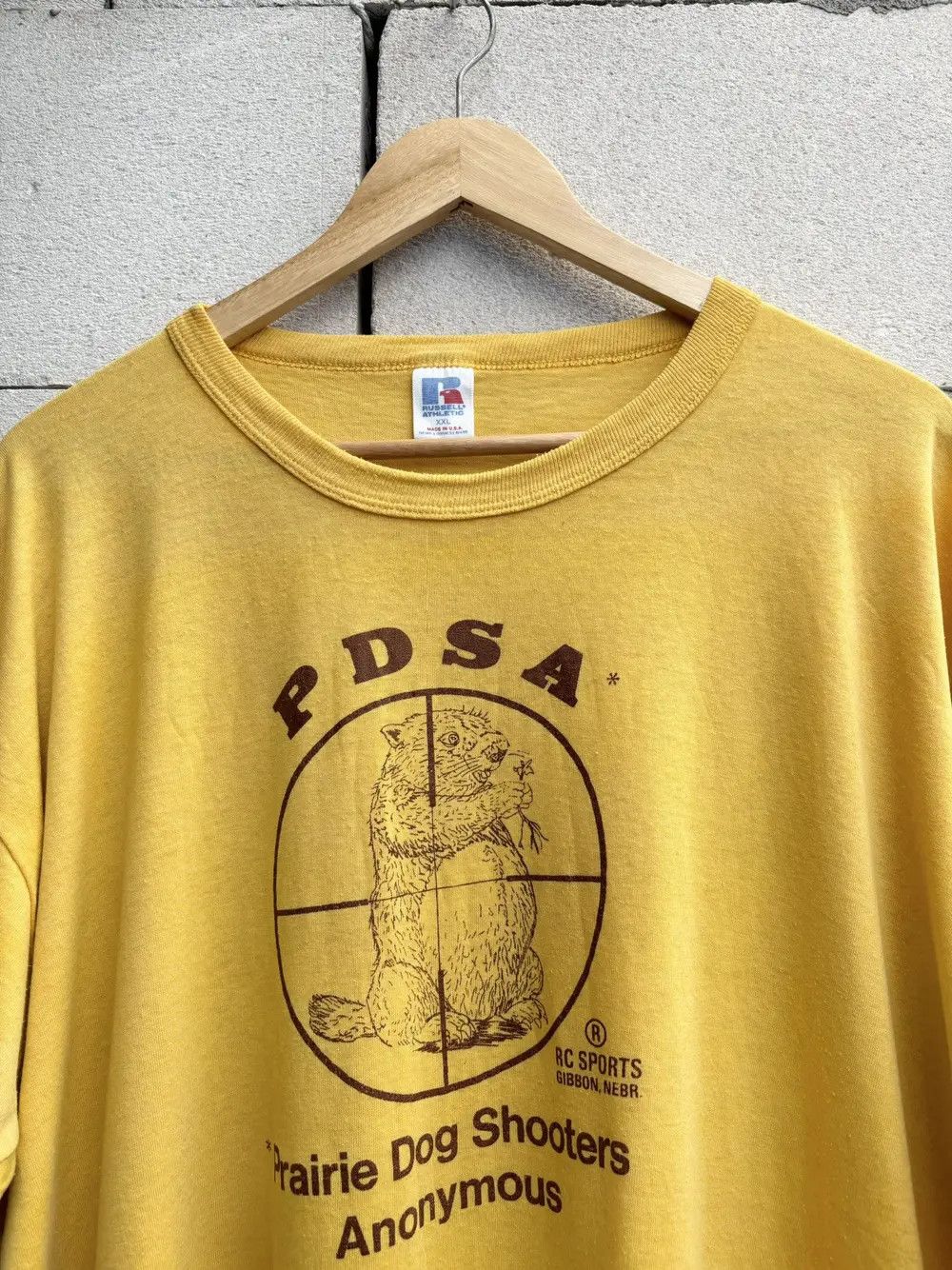 Vintage Thrashed Russell Distressed T Shirt 80s Prairie Dog Shooters Size US XXL / EU 58 / 5 - 2 Thumbnail