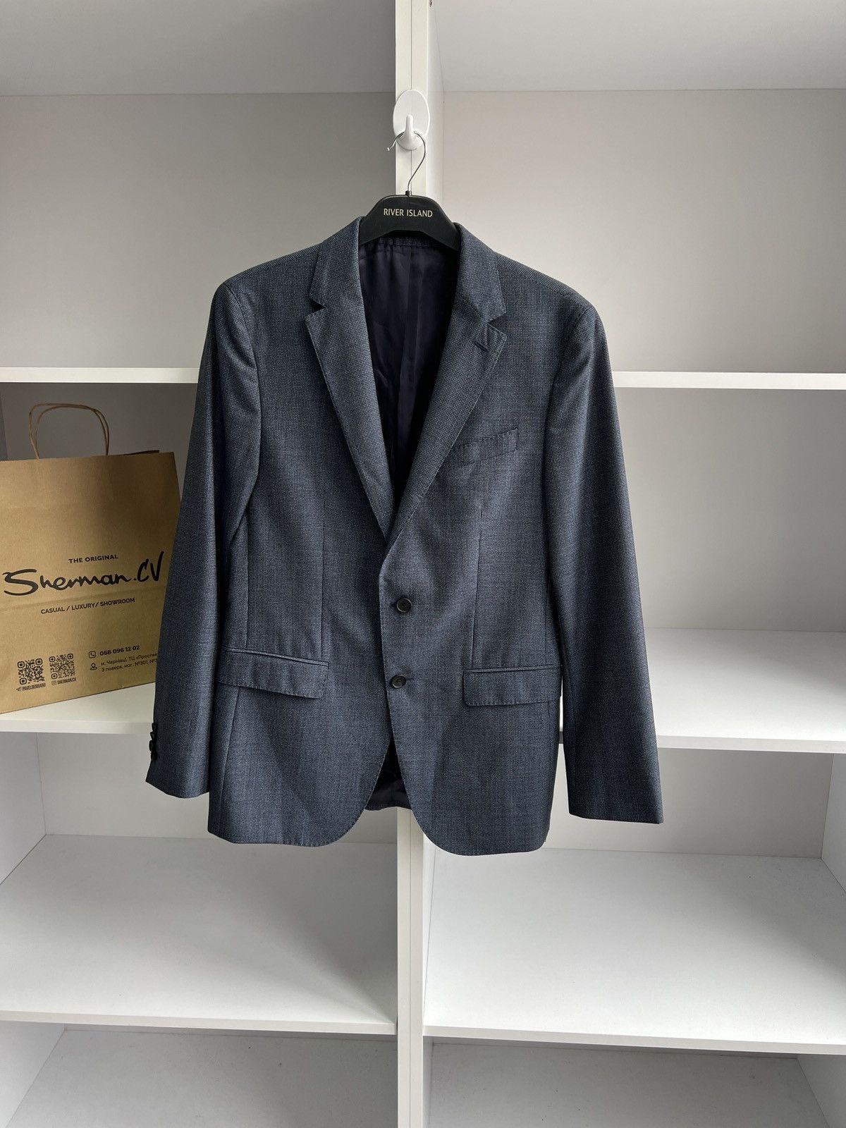 Designer × Hugo Boss × Vintage Vintage Hugo Boss Luxury Old Money Style Suit Size 48S - 4 Thumbnail
