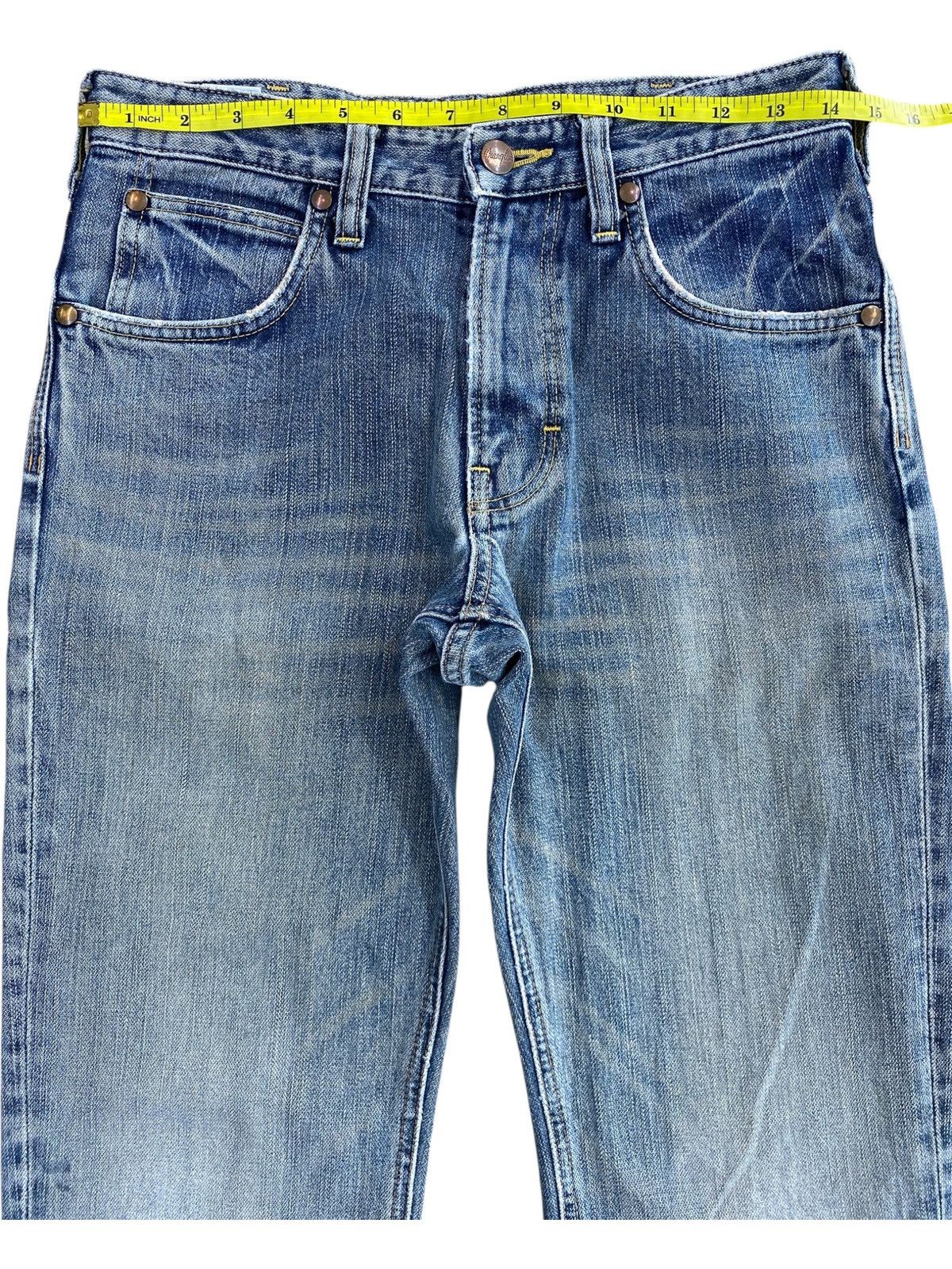 Wrangler Wrangler Brand Faded Wash Flare Style Jeans Size US 29 - 5 Thumbnail