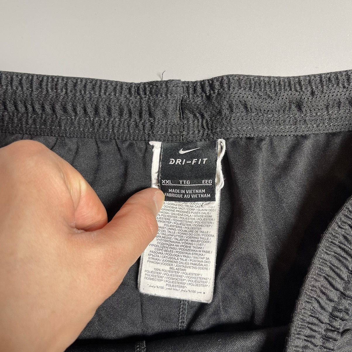 Nike × Vintage AS ROMA NIKE 2020/2021 FOOTBALL SOCCER TRAINING SHORTS Size US 41 - 5 Thumbnail