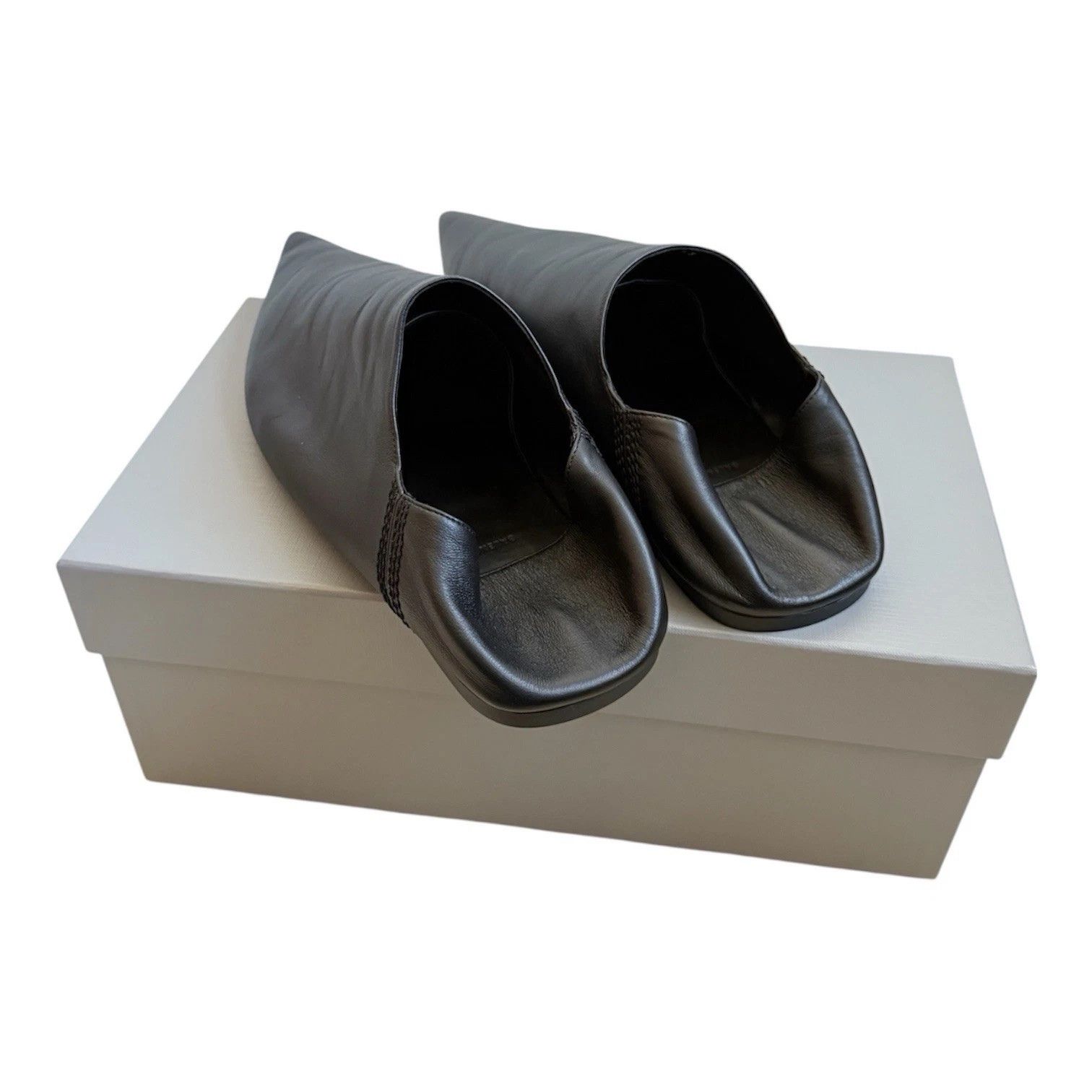 Balenciaga Balenciaga Flat Mules Lambskin Leather Demna Gvasalia Italy Size US 10 / EU 43 - 2 Thumbnail