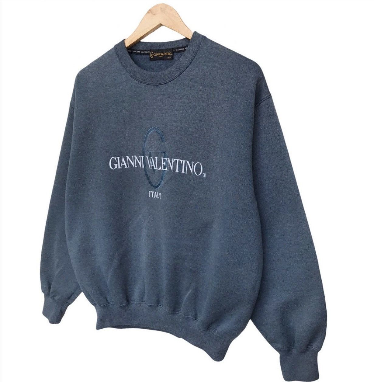 Gianni Valentino Vintage Gianni Valentino Embroidered Blue Baggy Sweatshirt Size US L / EU 52-54 / 3 - 2 Thumbnail
