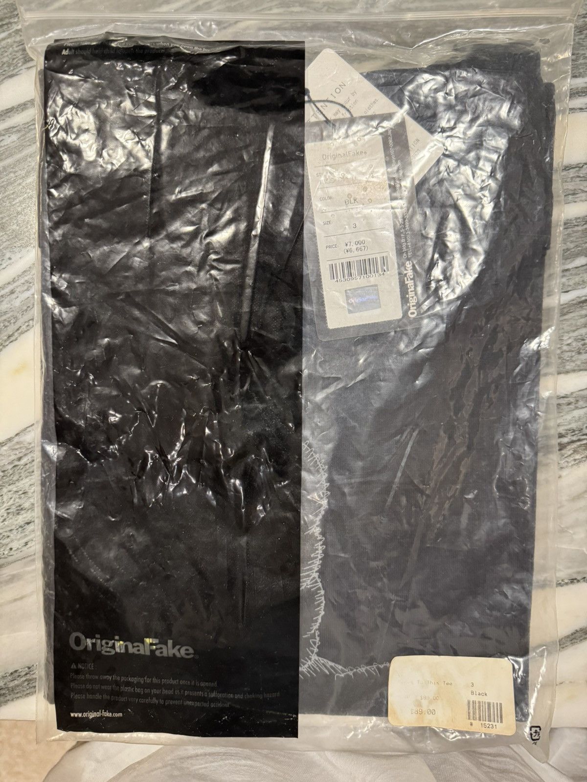 Original Fake Original Fake Kaws Tee Size US L / EU 52-54 / 3 - 5 Thumbnail