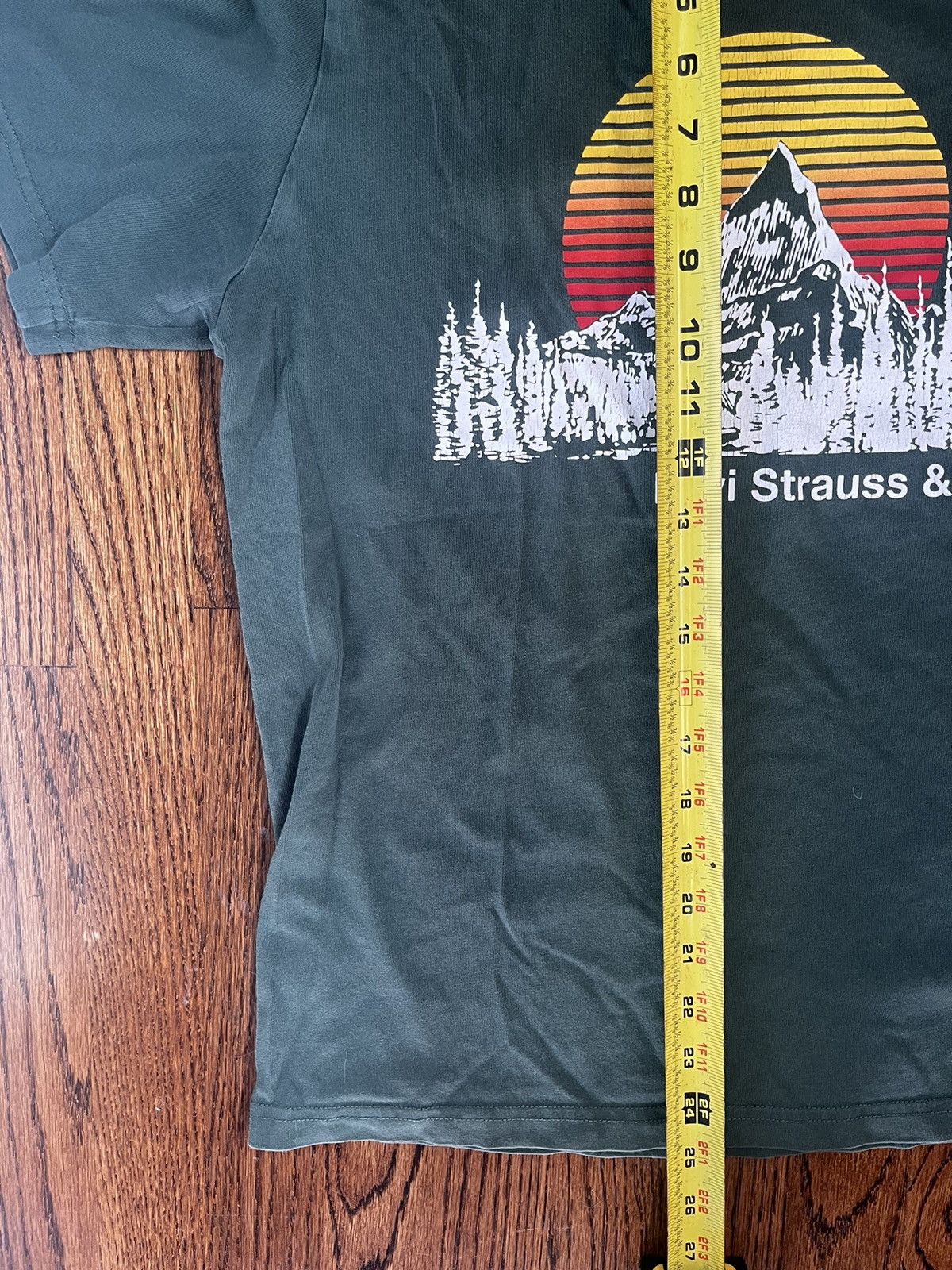 Levi's Levi’s Graphic Tee Size US S / EU 44-46 / 1 - 3 Thumbnail