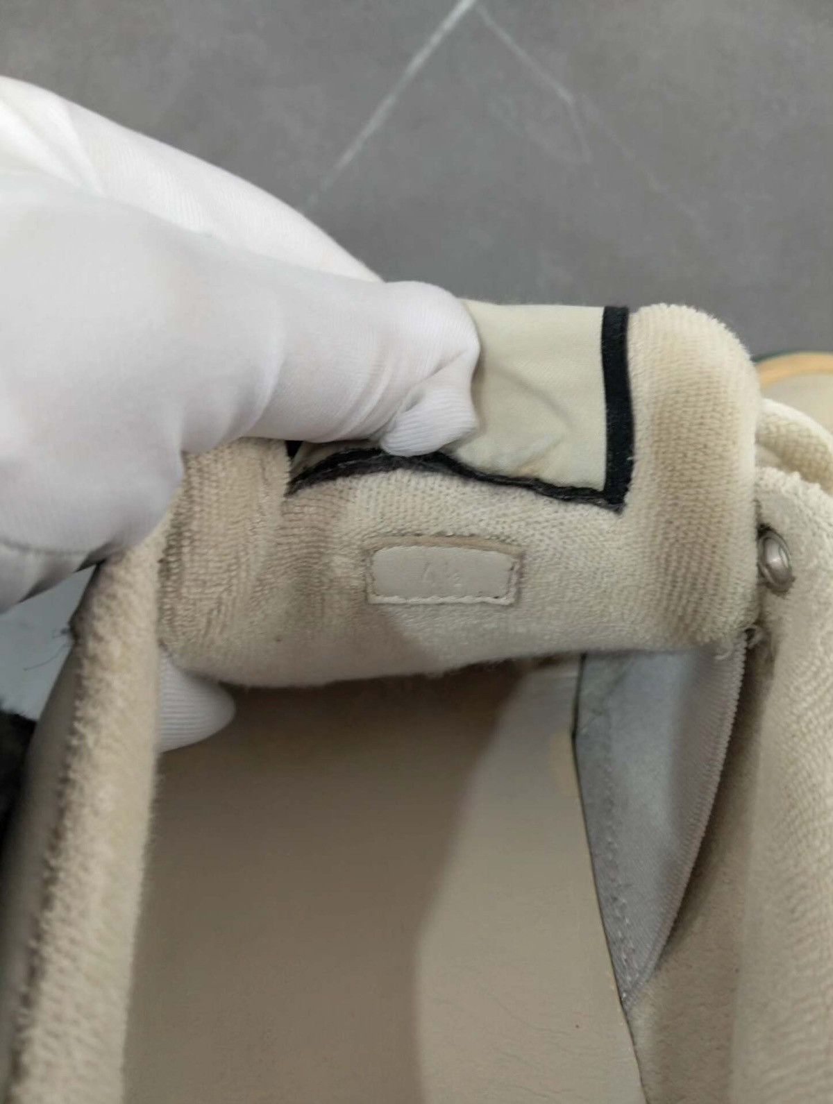 Gucci Gucci Low-Top Screener sneakers in distressed Size US 8.5 / IT 38.5 - 8 Thumbnail